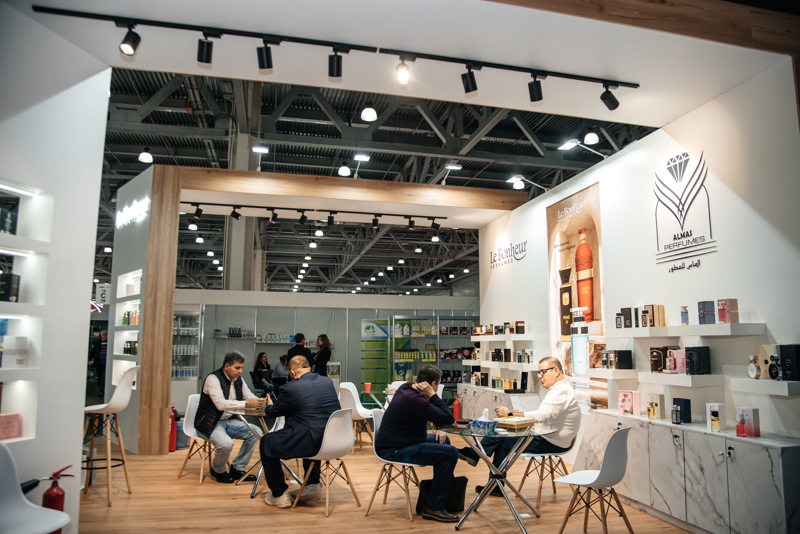 Almas parfumes Intersharm 2025. Фотограф в Москве Елена Брюханова