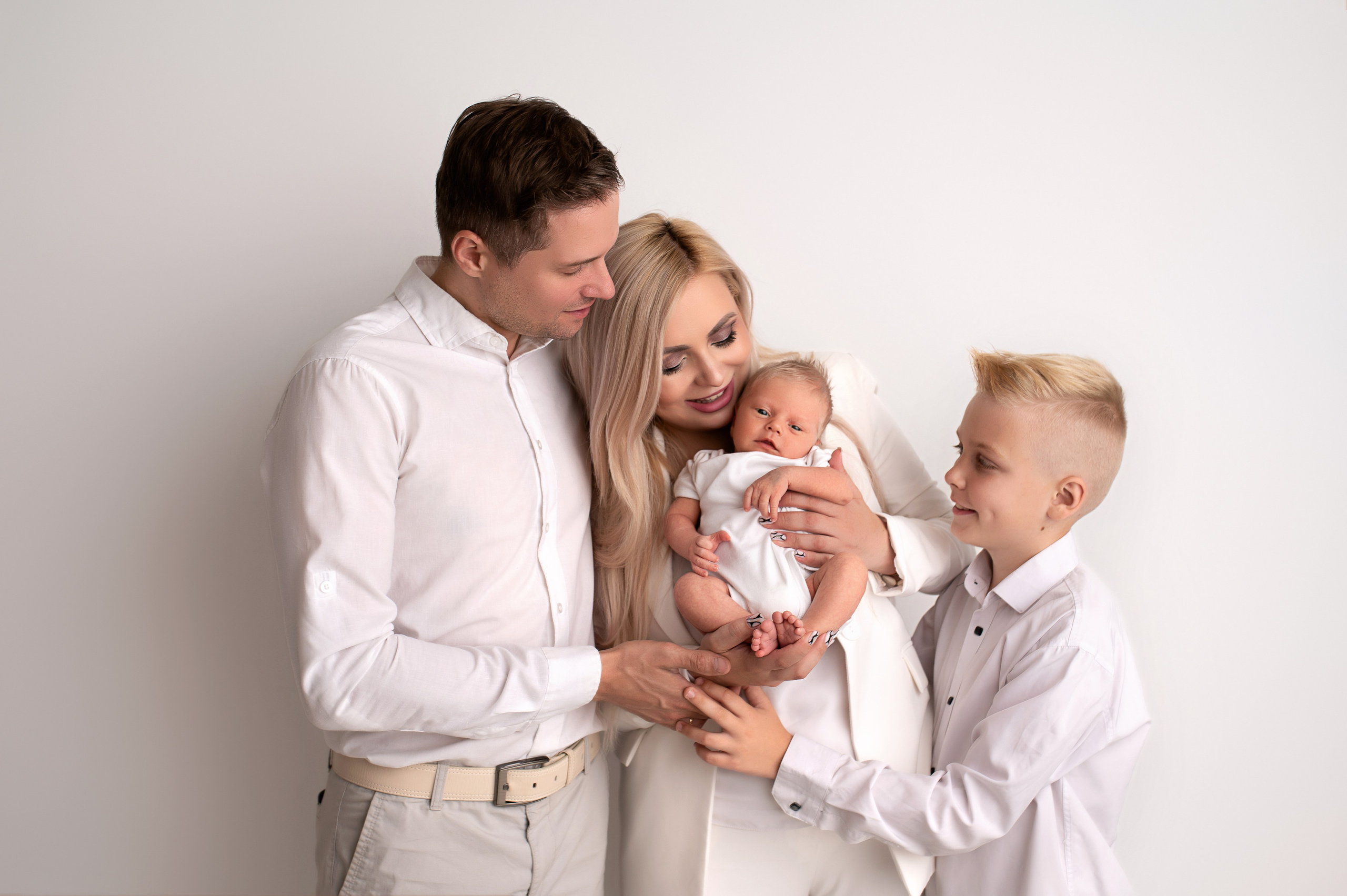 Новорождённые мальчики. Детский фотограф новорождённых в Минске Боровик Екатерина