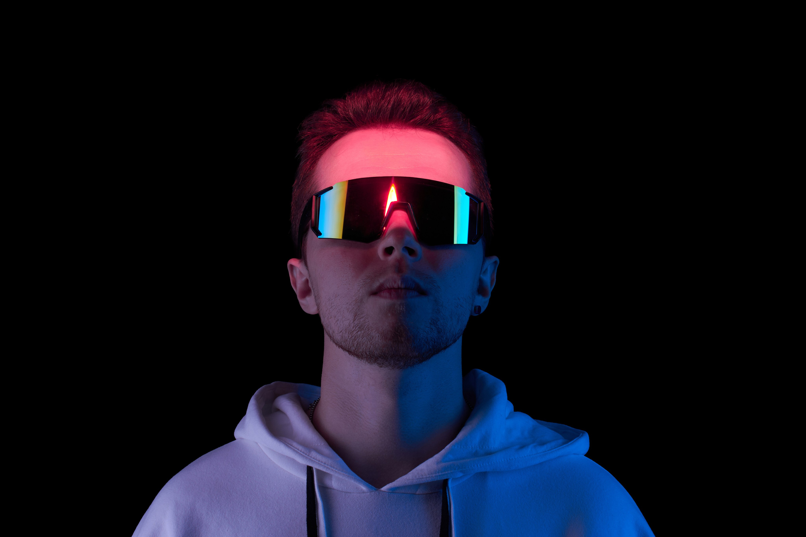 Мужская фотосессия с цветным светом в Санкт-Петербурге. Сергей Ильин | Фотограф