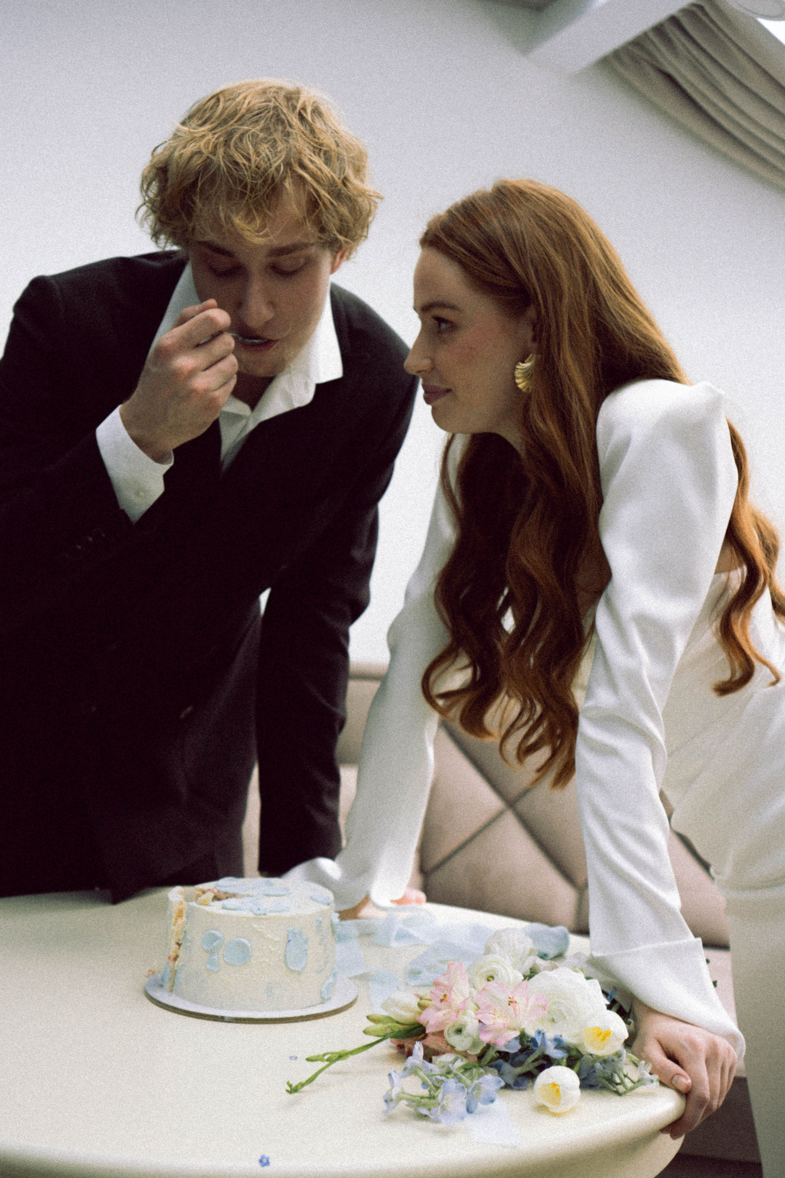 СВАДЕБНАЯ СЬЕМКА В ОТЕЛЕ. СБОРЫ ЖЕНИХА И НЕВЕСТЫ И ТАКЖЕ ТОР И ПОДГОТОВКА К ПРОГУЛКЕ. Профессиональный фотограф, Санкт-Петербург — Виктория Богомолова