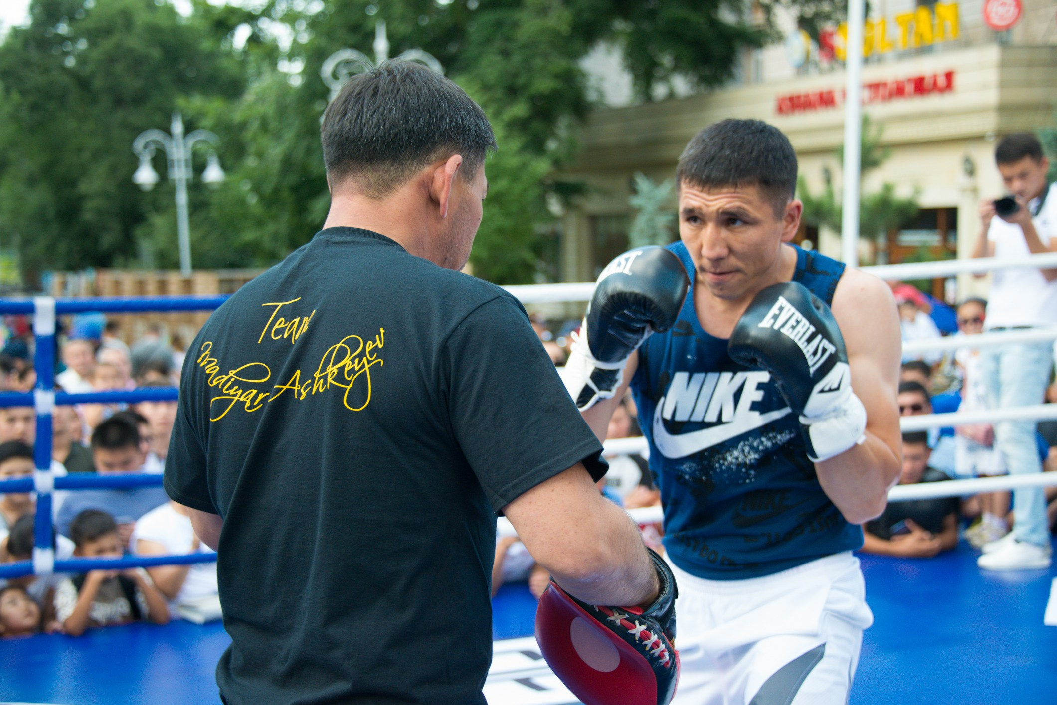Бокс. Фотосъёмка. Фотограф Сергей Авдеев-семейный и детский фотограф в Алматы
