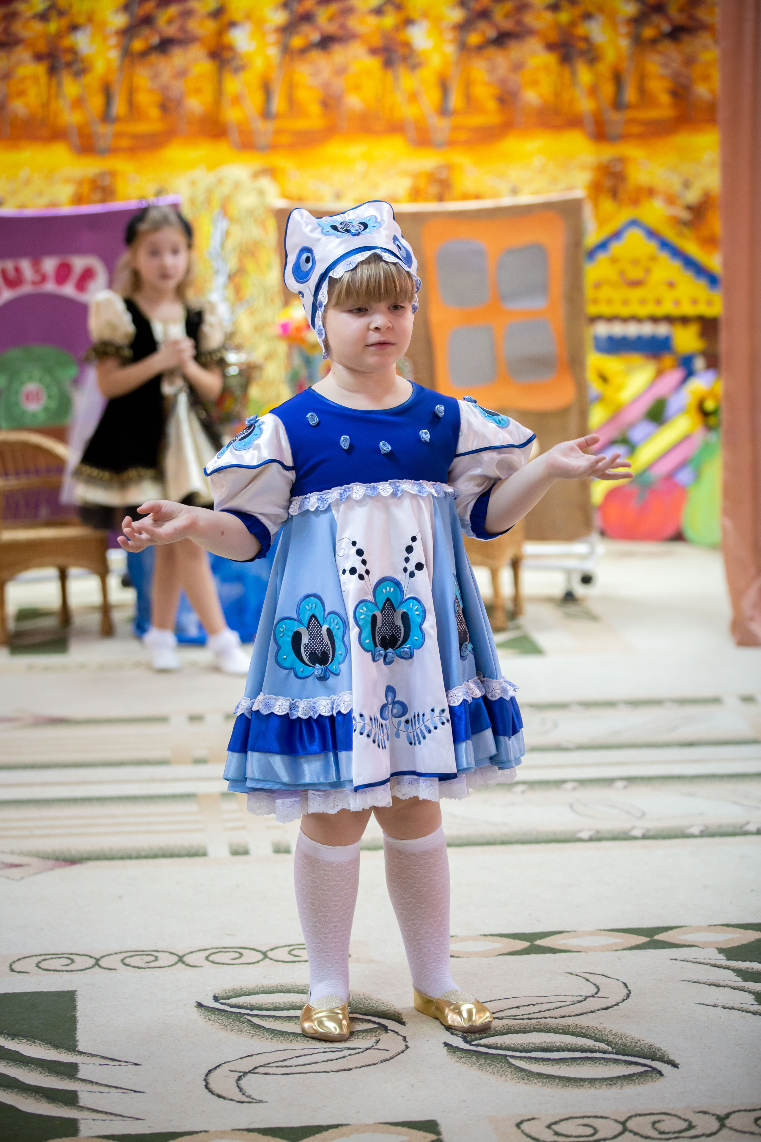 Репортаж осеннего утренника «Муха-Цокотуха». Школьный и детсадовский фотограф Москва. Детский фотограф