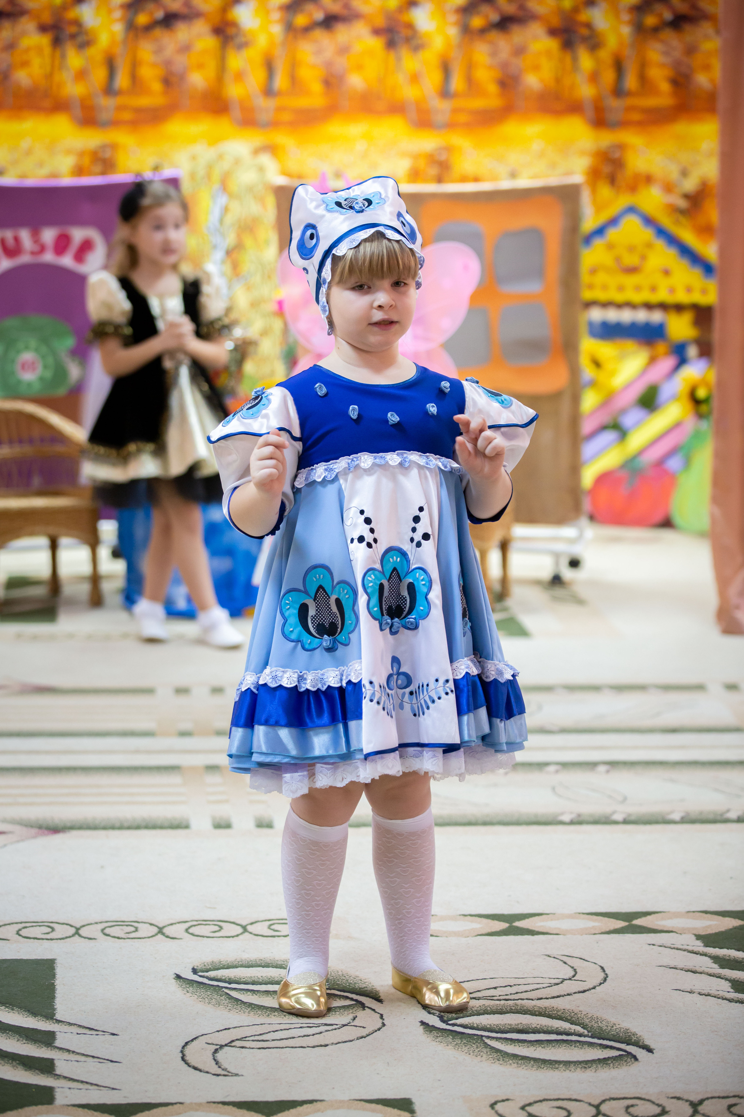 Репортаж осеннего утренника «Муха-Цокотуха». Школьный и детсадовский фотограф Москва. Детский фотограф