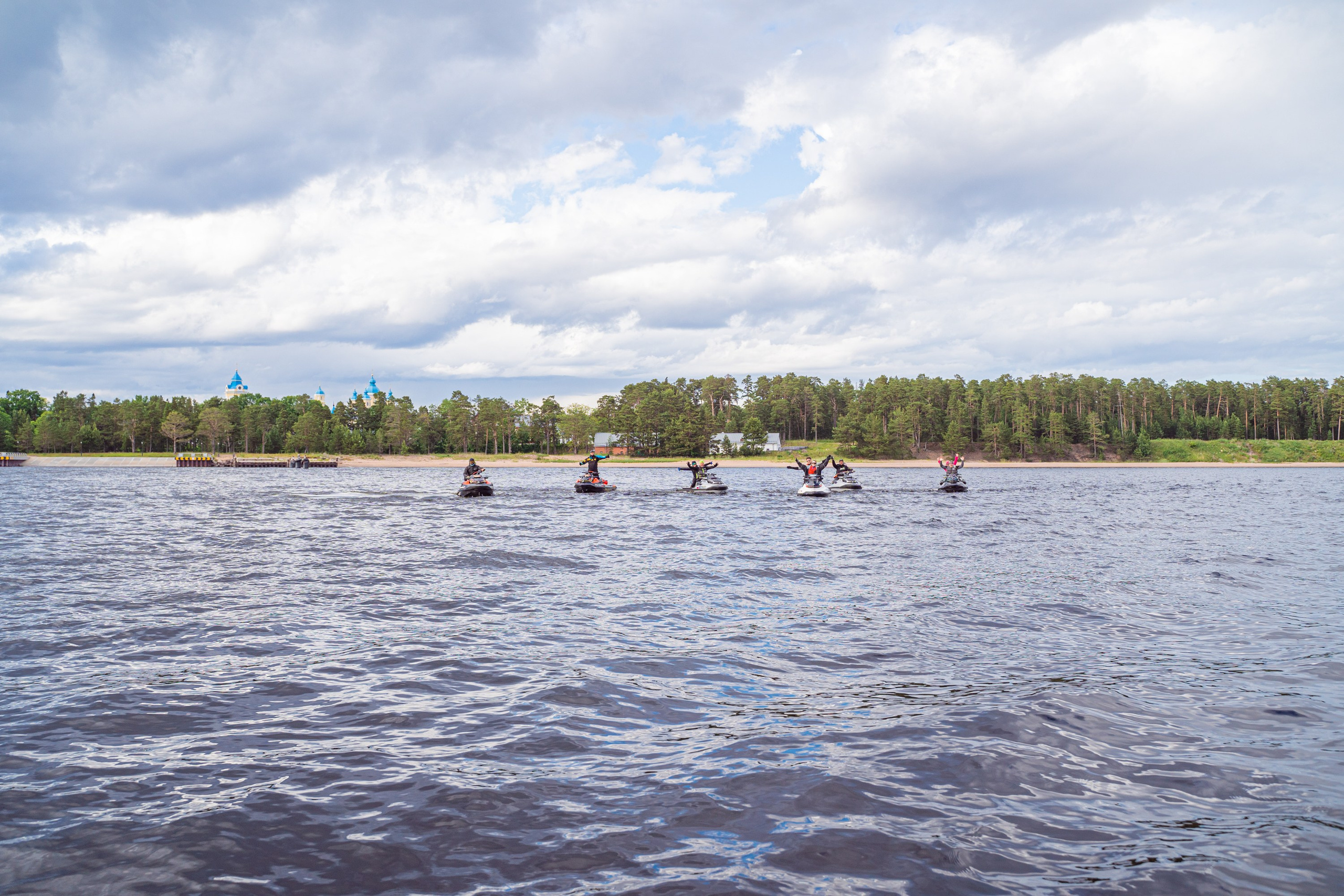 Гидровыезд в Коневский мужской монастырь. Свадебный, семейный, портретный, репортажный фотограф в Санкт-Петербурге