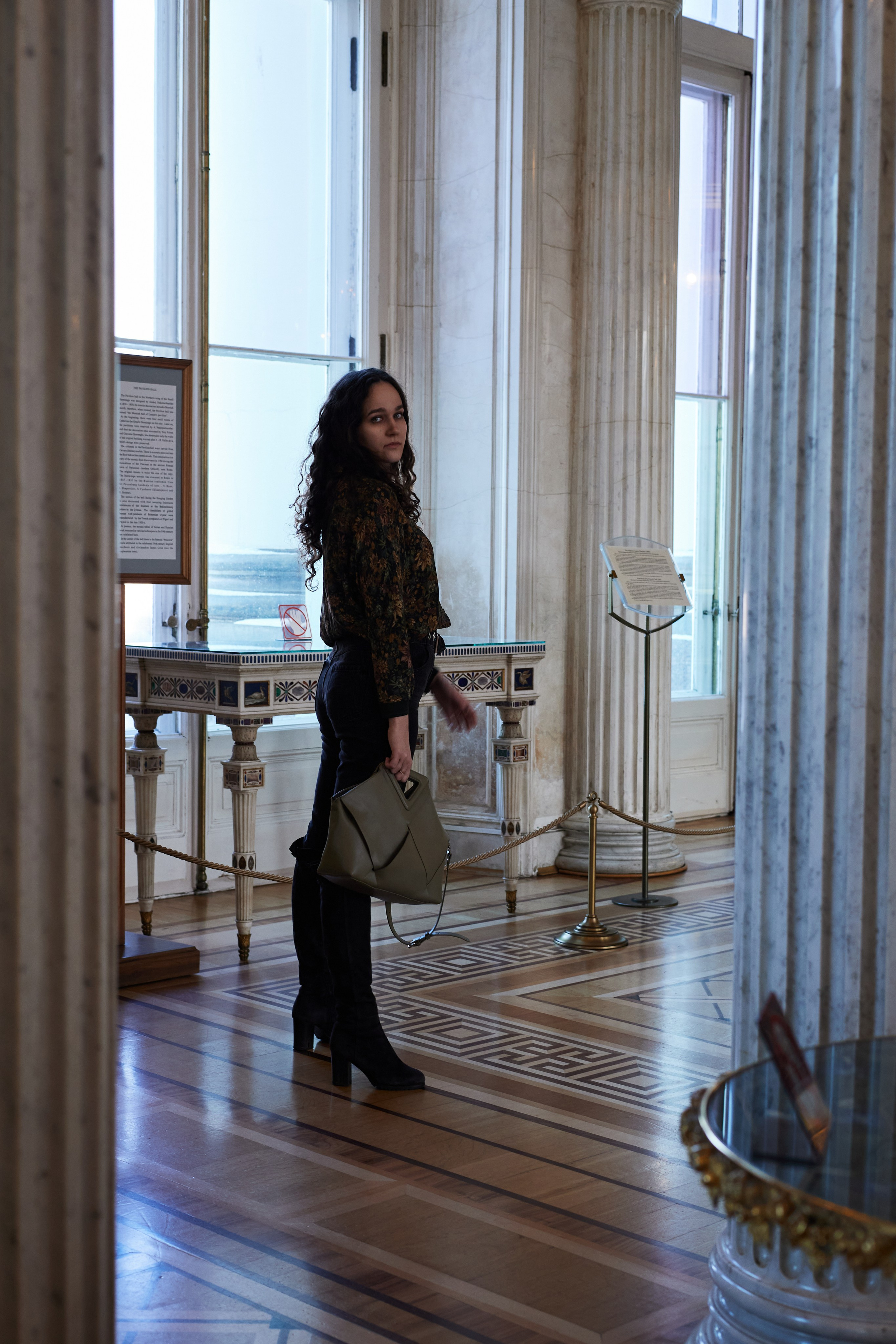 Лиза, эрмитаж. Репортажный фотограф Алёна Кантемирова