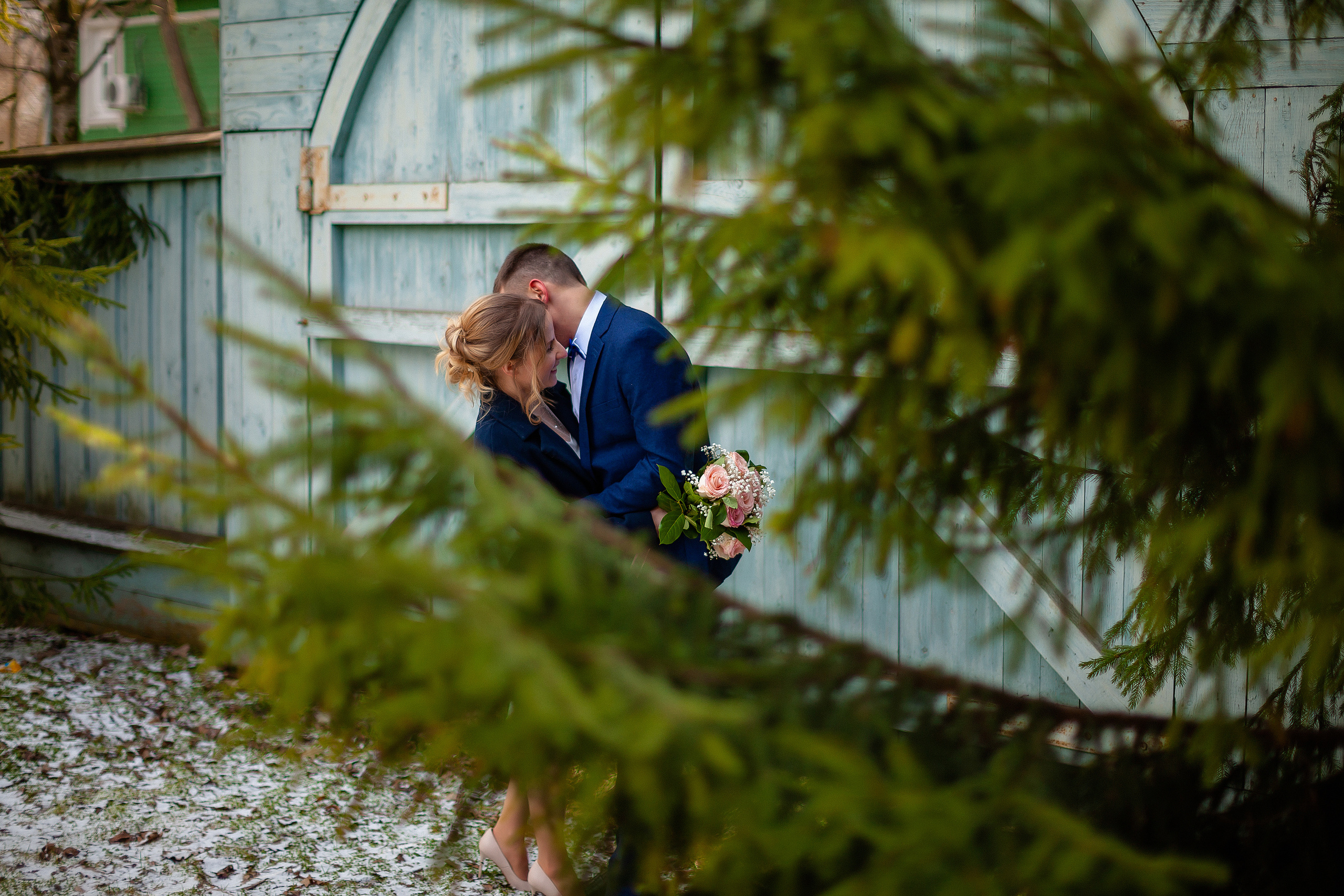Мартовская свадебная сьемка в центре города. Олег Сверчков | Свадебный фотограф Вологда