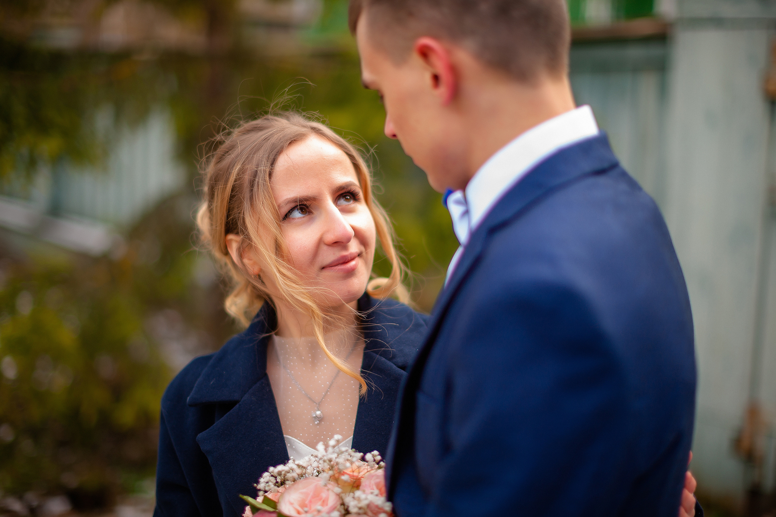 Мартовская свадебная сьемка в центре города. Олег Сверчков | Свадебный фотограф Вологда