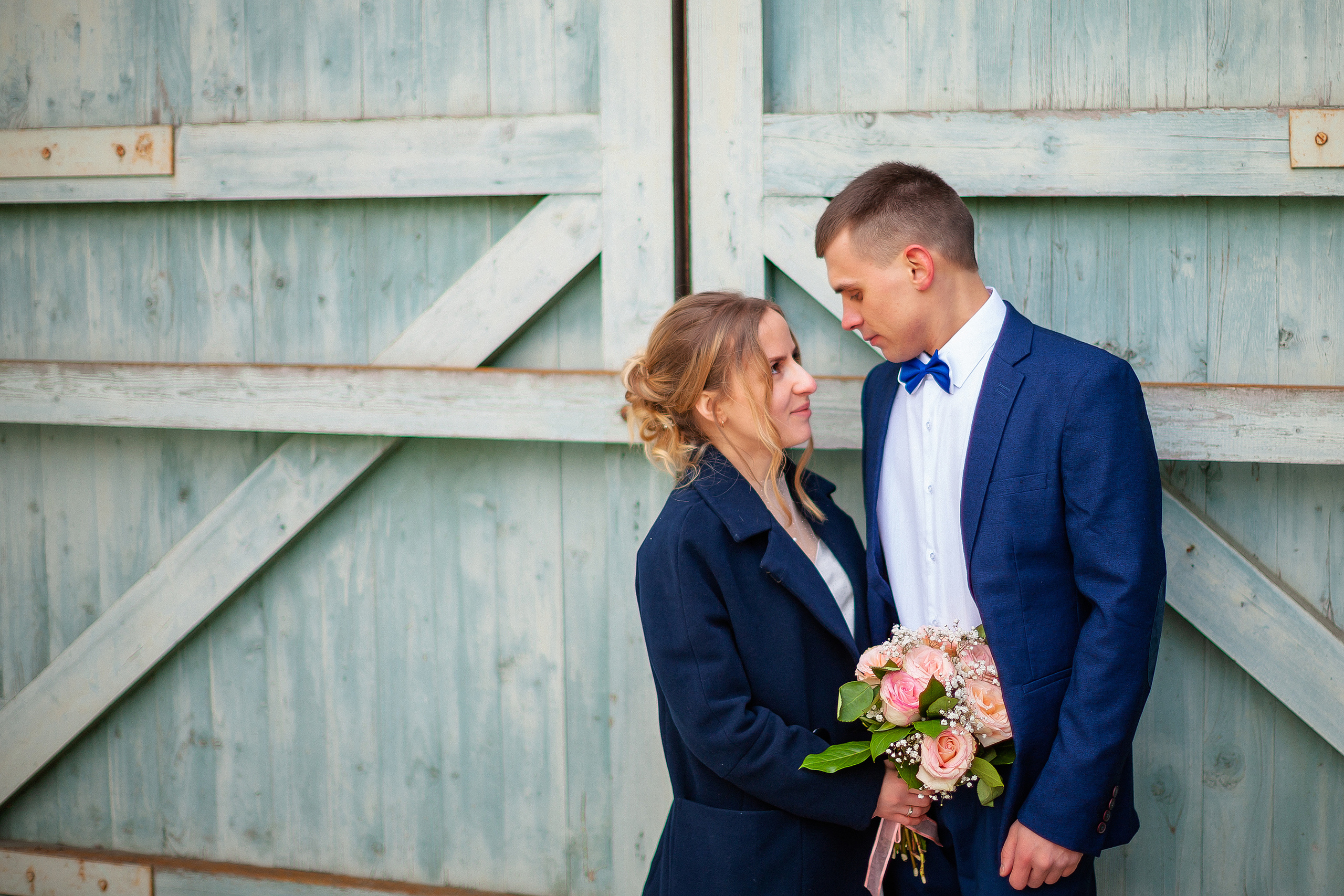 Мартовская свадебная сьемка в центре города. Олег Сверчков | Свадебный фотограф Вологда