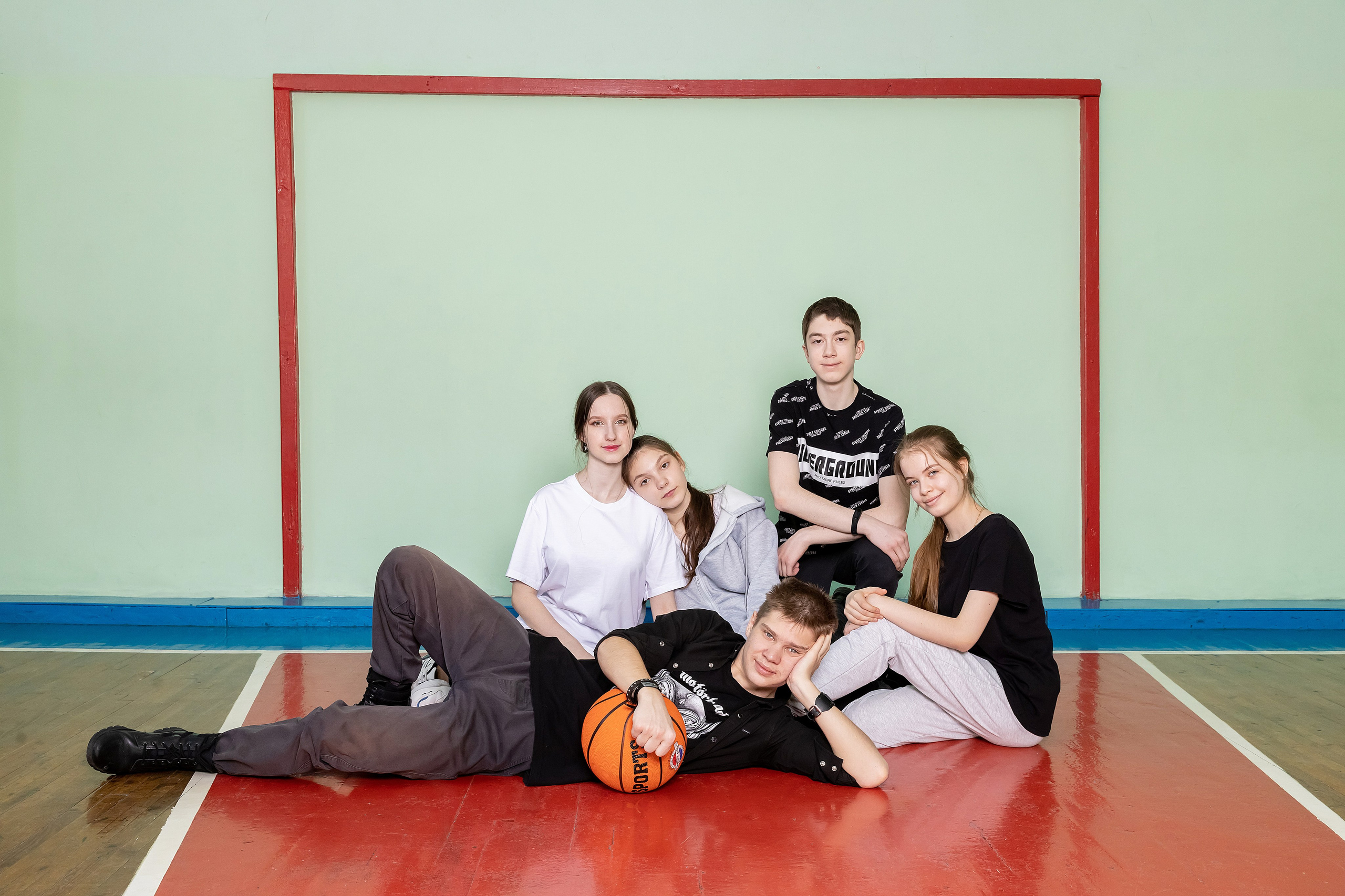 Примеры фото СТАРШИЕ КЛАССЫ. Фотограф Радужный ХМАО, Школьный фотограф, семейный фотограф, выпускной альбом