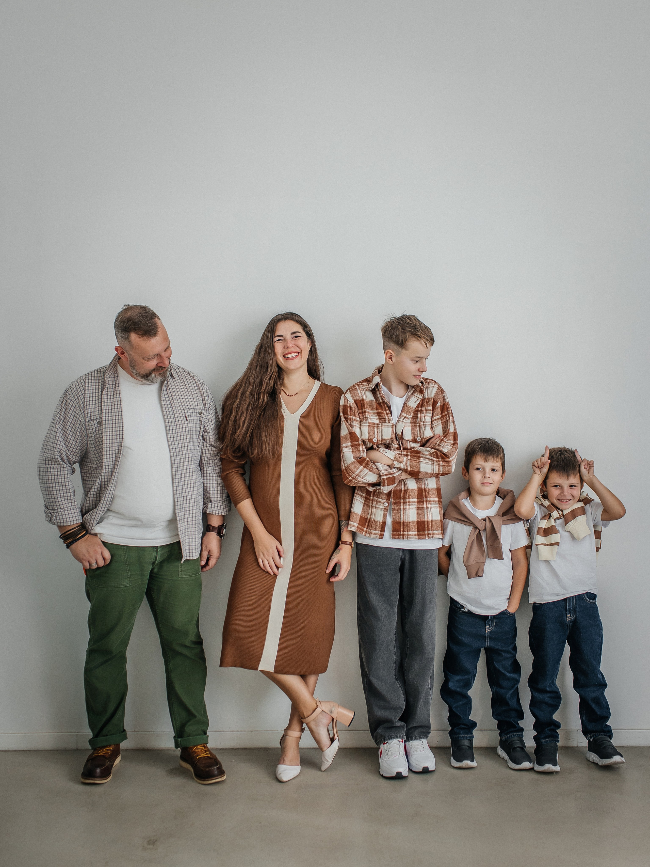 Большая и дружная семья, 3 поколения. Семейный фотограф в Москве Наталья Чуб, заказать Фотокнигу