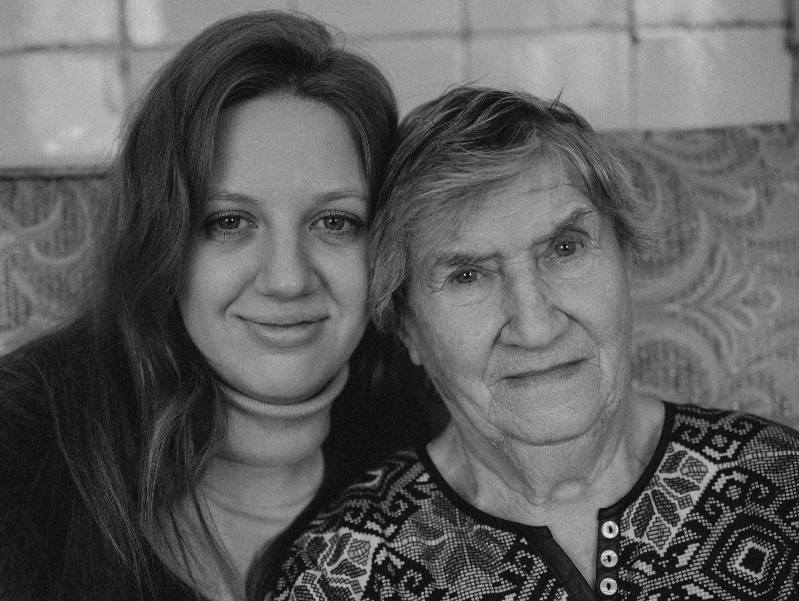 Домашняя история бабушки и внучки. Фотограф Углич и Ярославль Ольга Тятюшкина