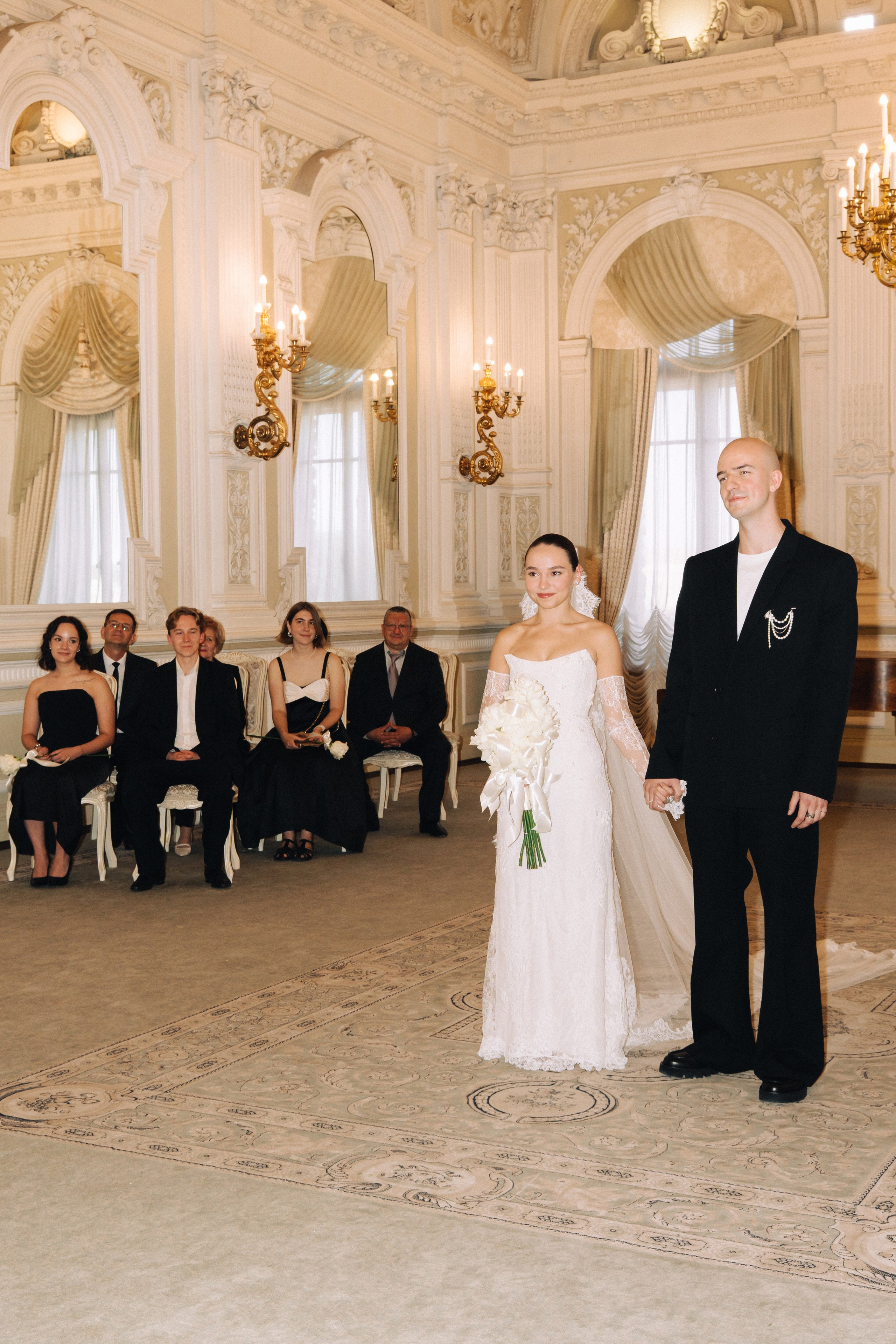 Вова и Лиза. Питер. Гранд Отель Европа, 1 дворец бракосочетания и особняк Мясникова. Свадебный фотограф Катерина Чулкова