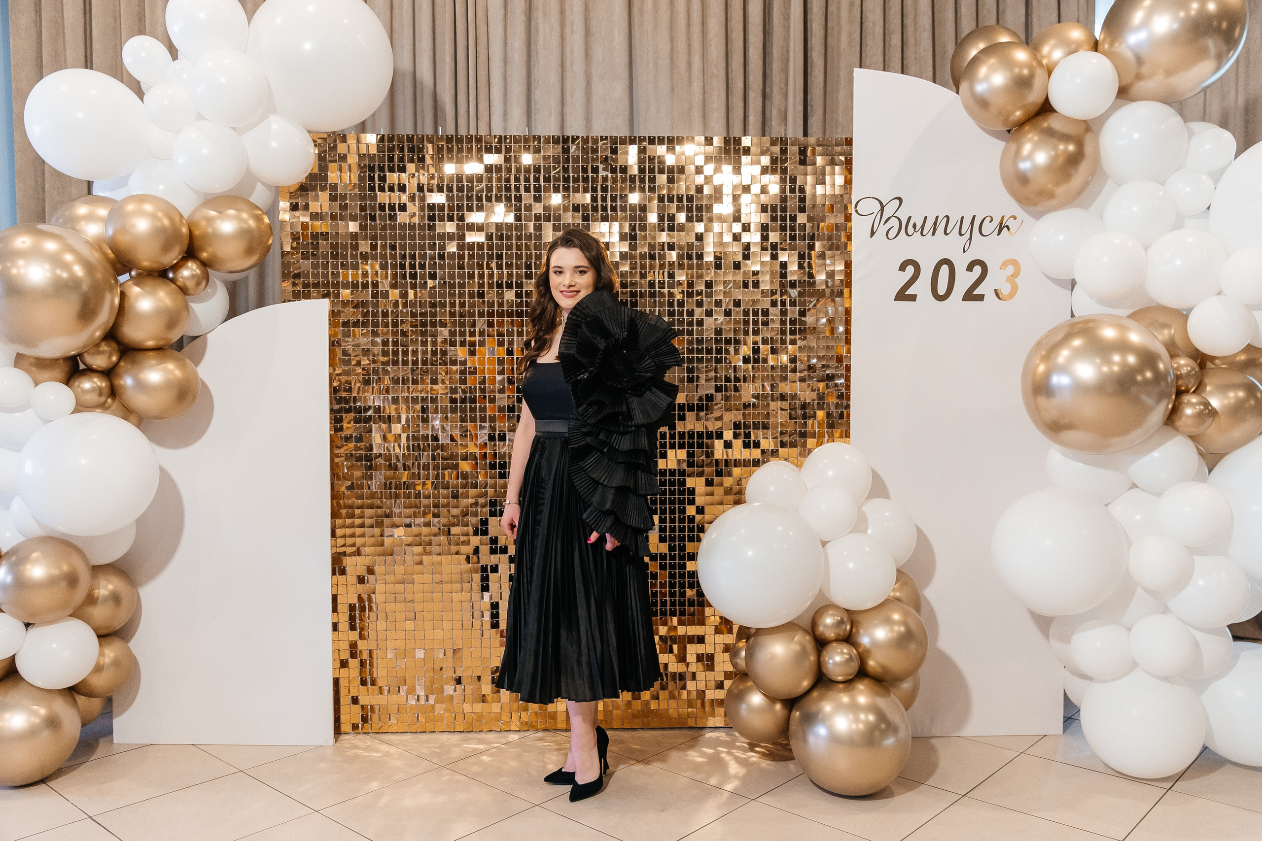 2023-06-23 Выпускной МБОУ СОШ № 10. Фотограф в Красноярске