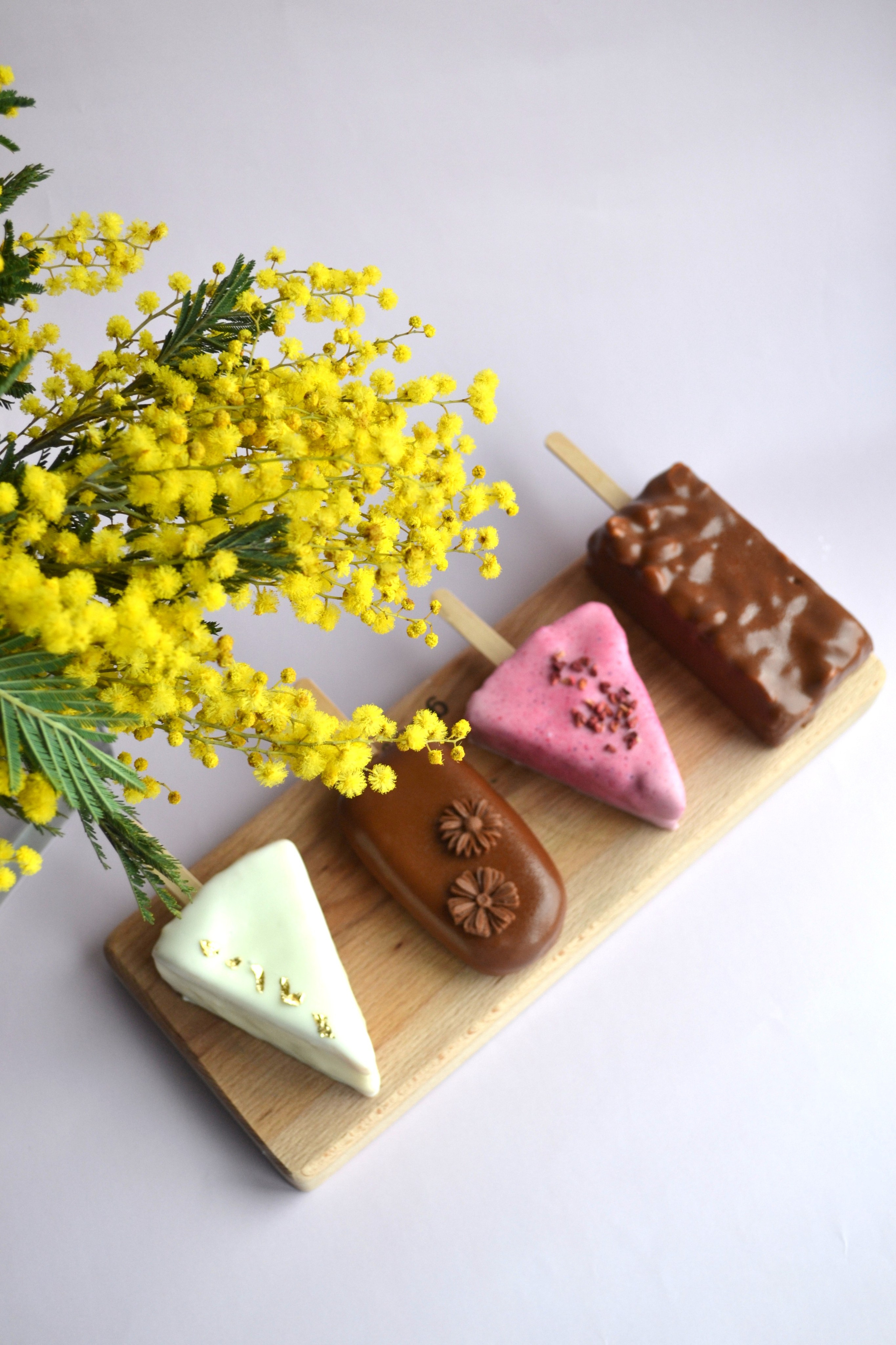 Чизкейки на палочке. Семейная кондитерская. Торты и десерты на заказ в Москве и области