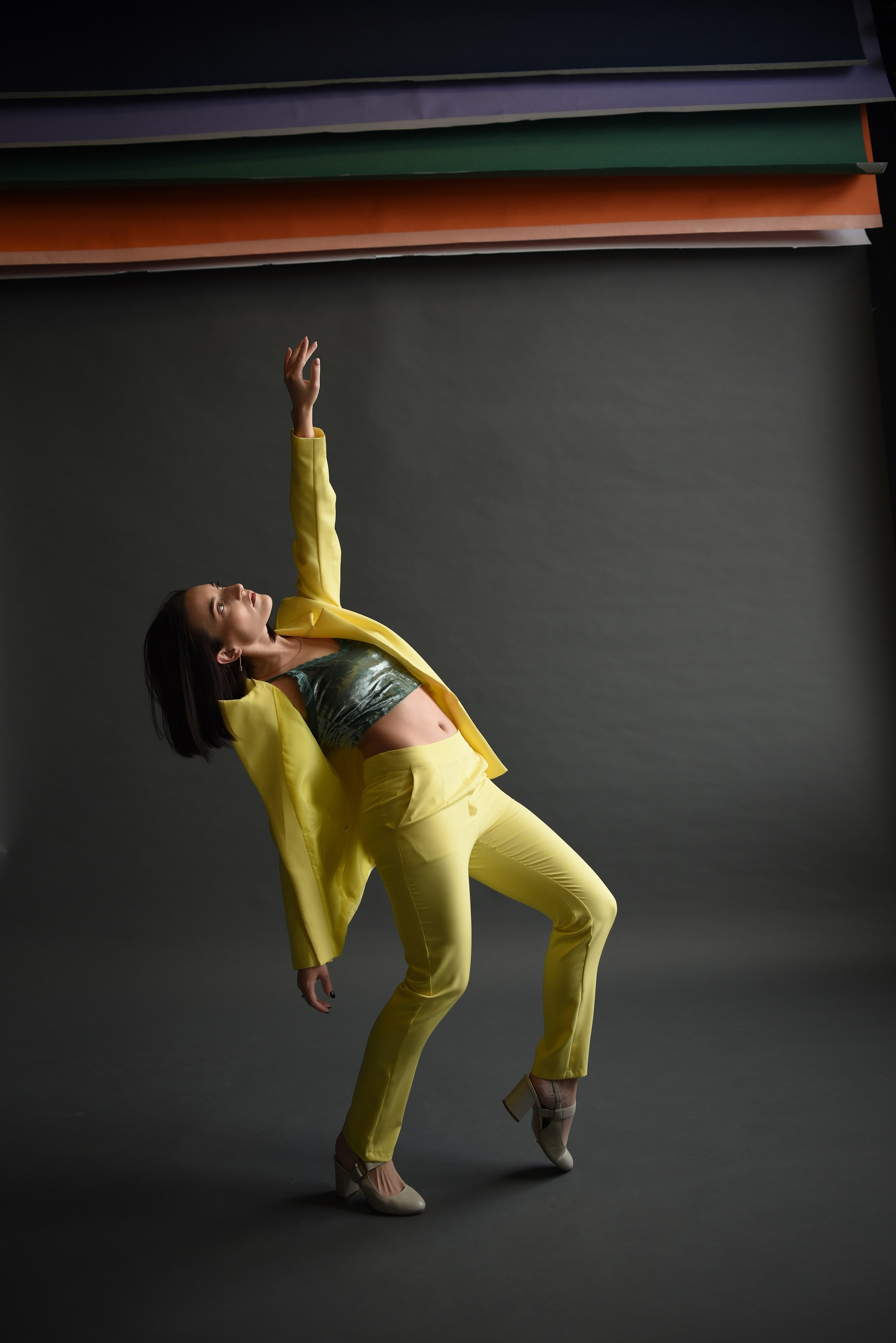 Индивидуальная студийная. Свадебный, семейный, детский, контент фотограф в Омске Максим Ильин