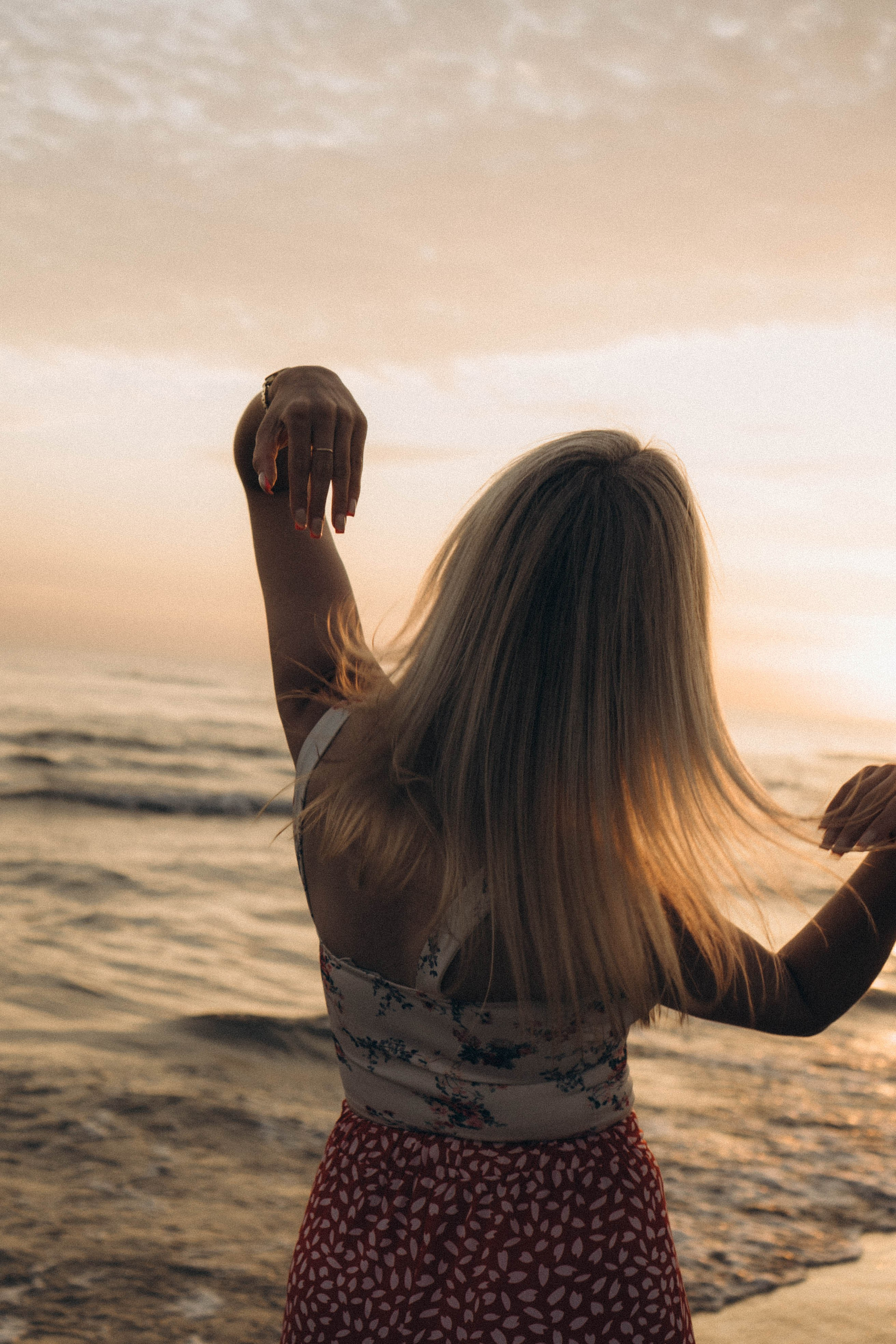 Июльский вечер на берегу черного моря. Профессиональный фотограф, Санкт-Петербург — Виктория Богомолова