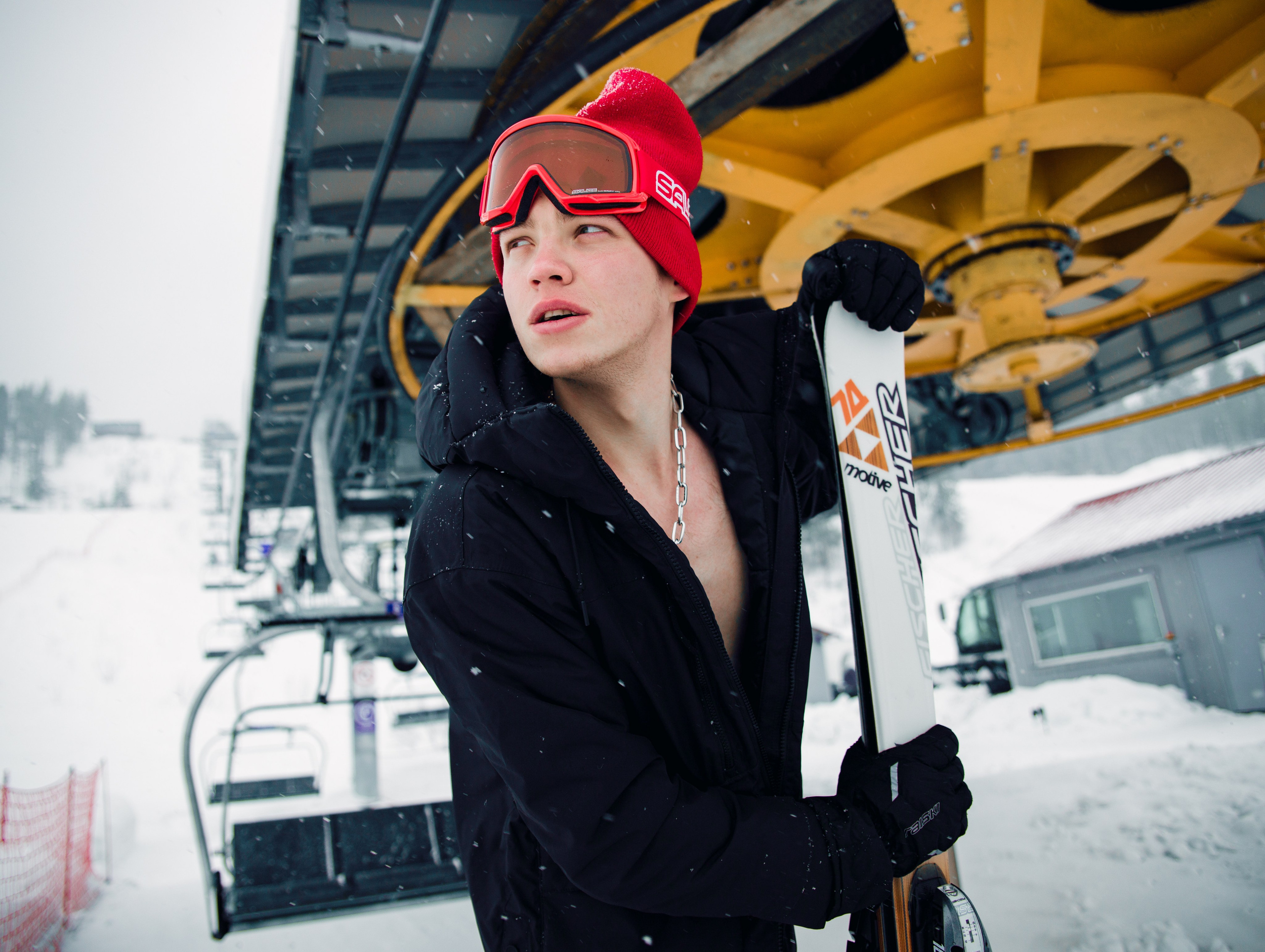 Fashion история. Съемка editorial для: VIGOUR magazine. Фотограф Петрозаводск. Съемка для брендов, индивидуальная съемка