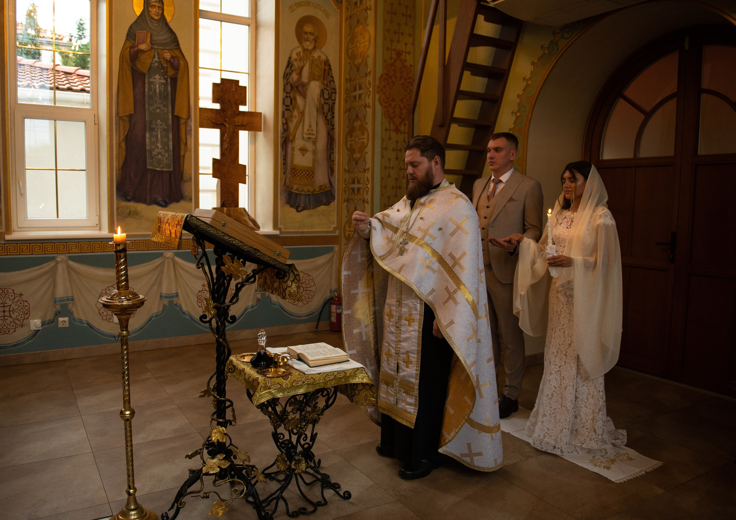 Влад и Лиза.Храм святого апостола Андрея Первозванного. Свадебный, женский, семейный фотограф в Севастополе Юлия Мошенко