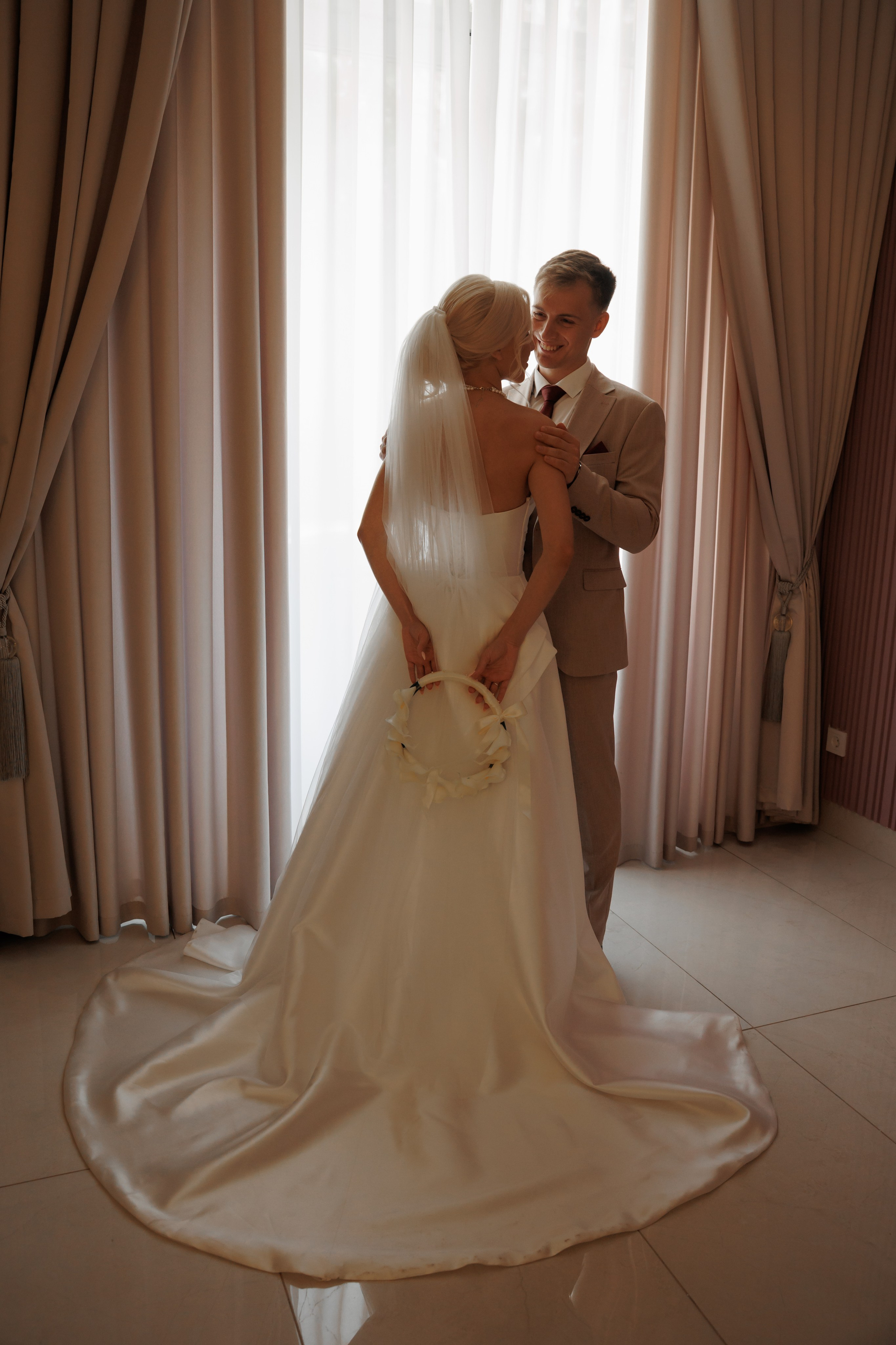 Отель «Милан», Шипиловский ЗАГС, прогулка в парке Царицыно. Свадебный и репортажный фотограф (Москва, Королев и другие)