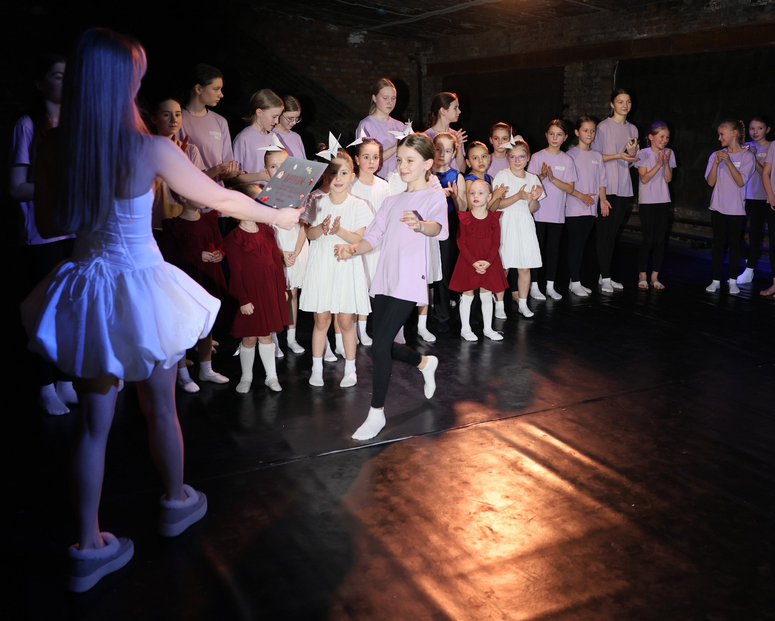 Новогодние танцы. Главная