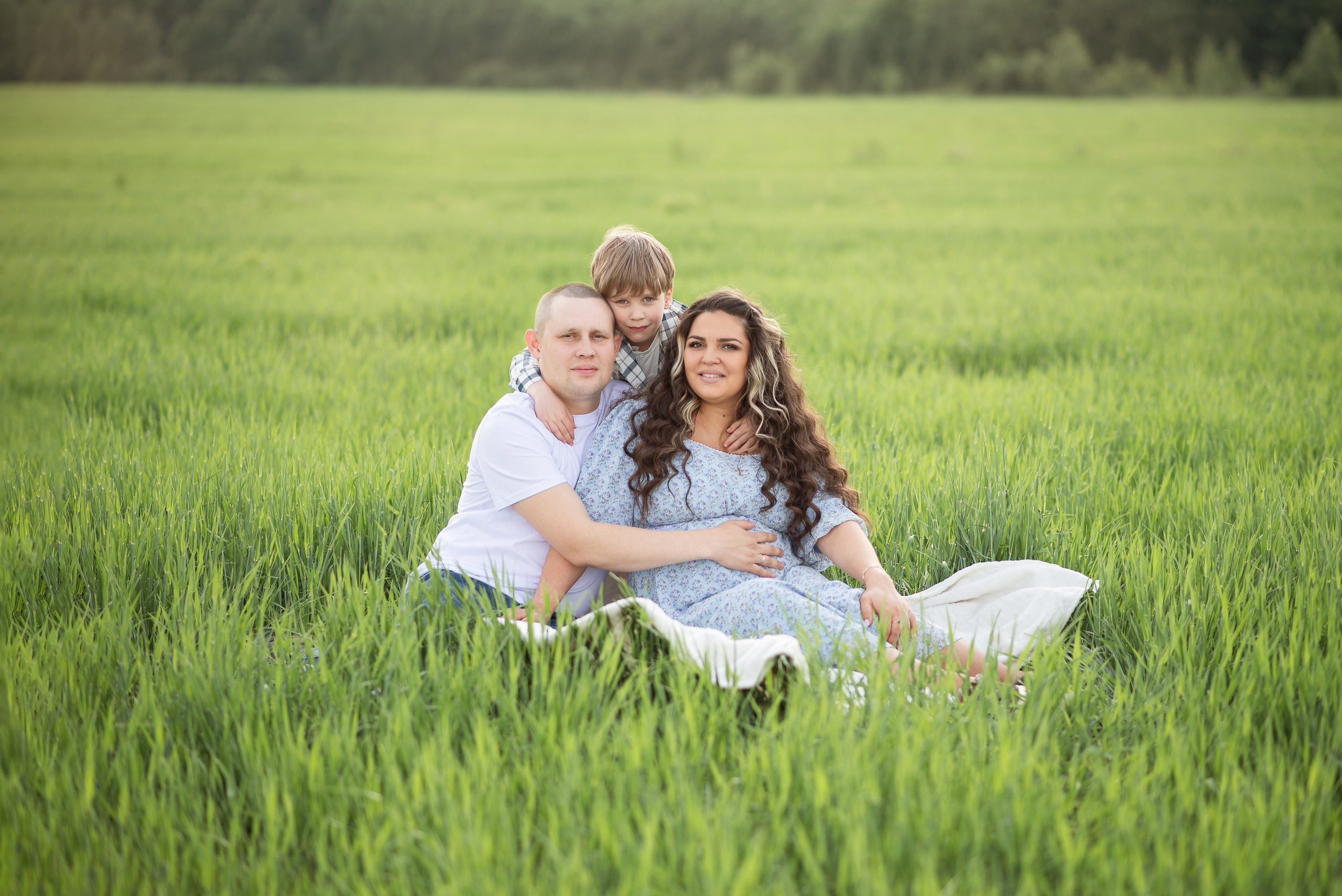 Съемка в поле. Фотограф новорожденных Екатеринбург, Первоуральск