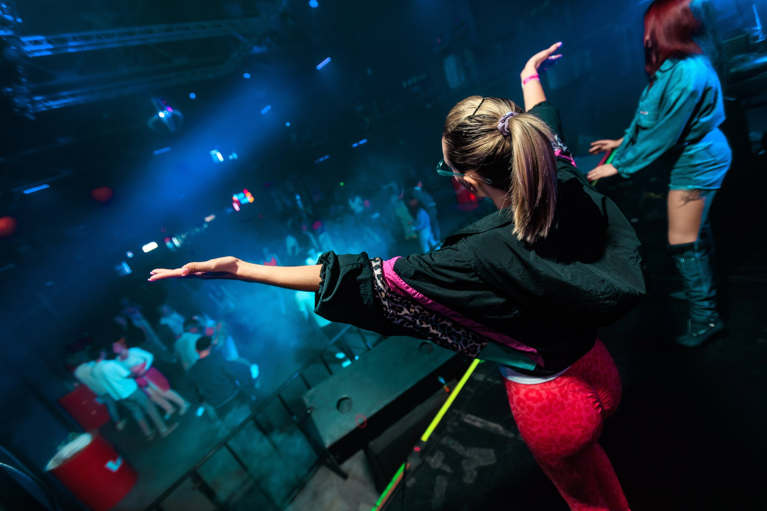 22.08.25 Вечно молодой. Репортажный фотограф Екатеринбург | Яркий, качественный репортаж | Концерты, клубы, репортаж, праздники, корпоративы