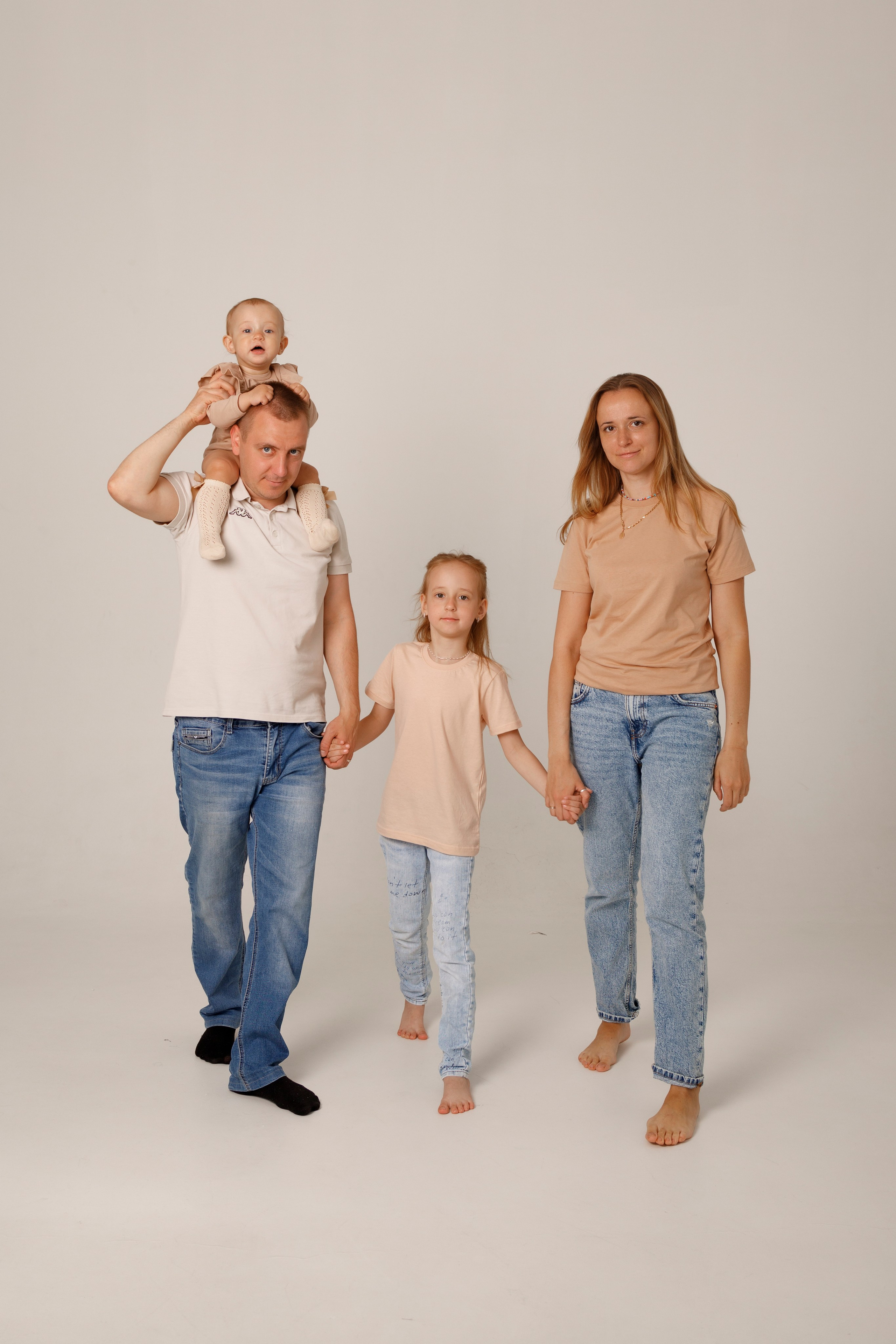 Юля, Федя, Вероника, Влада. Фотограф, которого ты искал