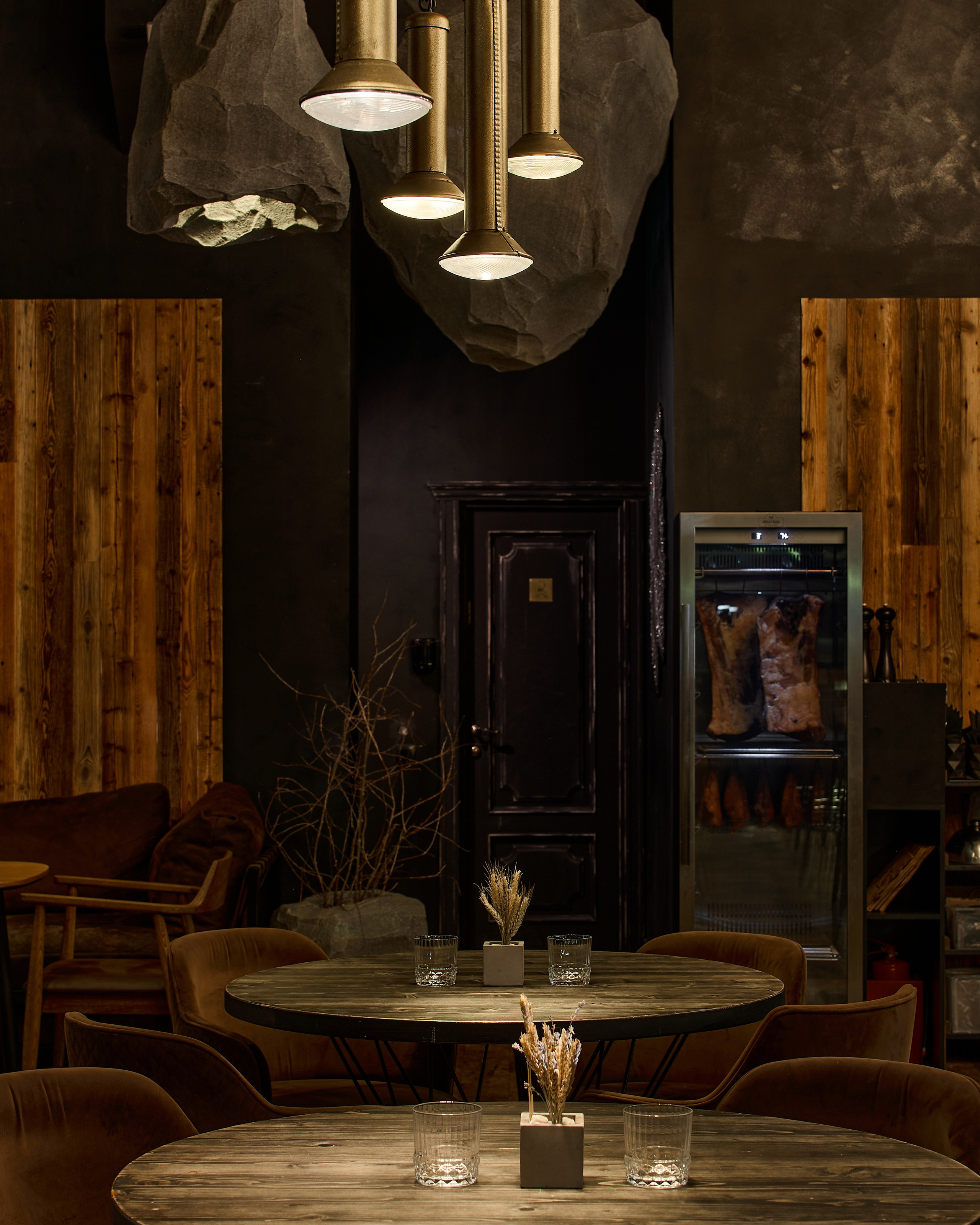 Гастробар NOBEL. Дизайнер Кирилл Кошурников. Иван Благушин. Интерьерный и архитектурный фотограф в Москве и Санкт-Петербурге