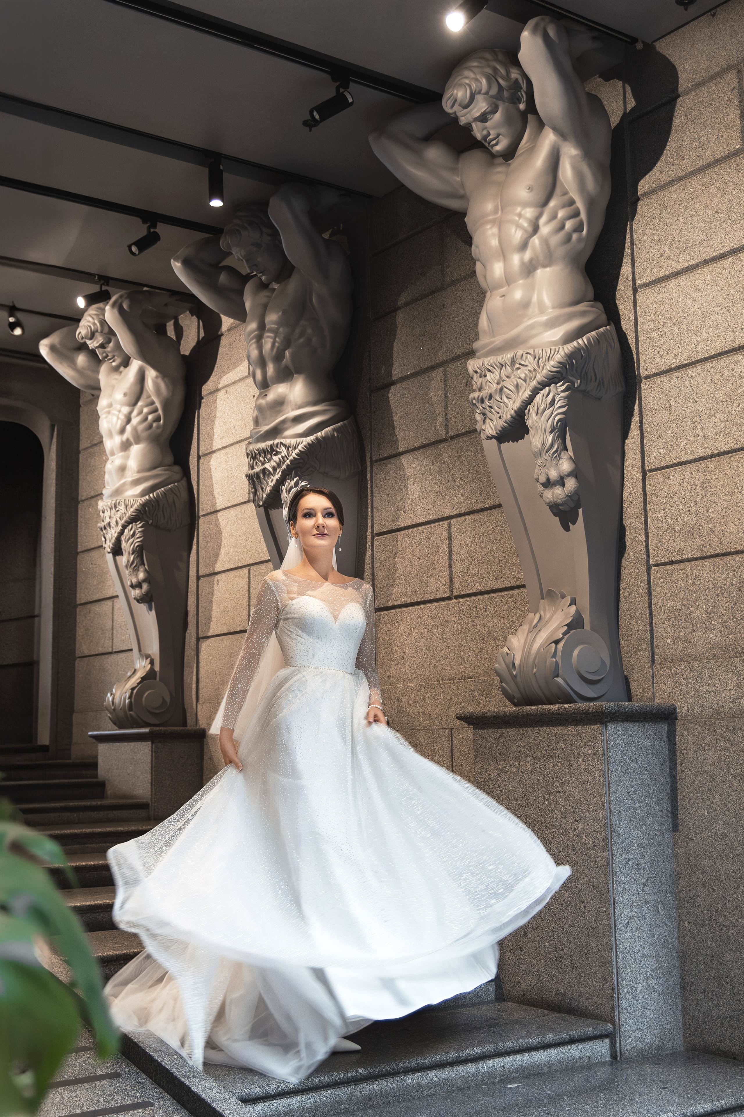 Свадебный образ. Профессиональный топ стилист по прическам и макияжу