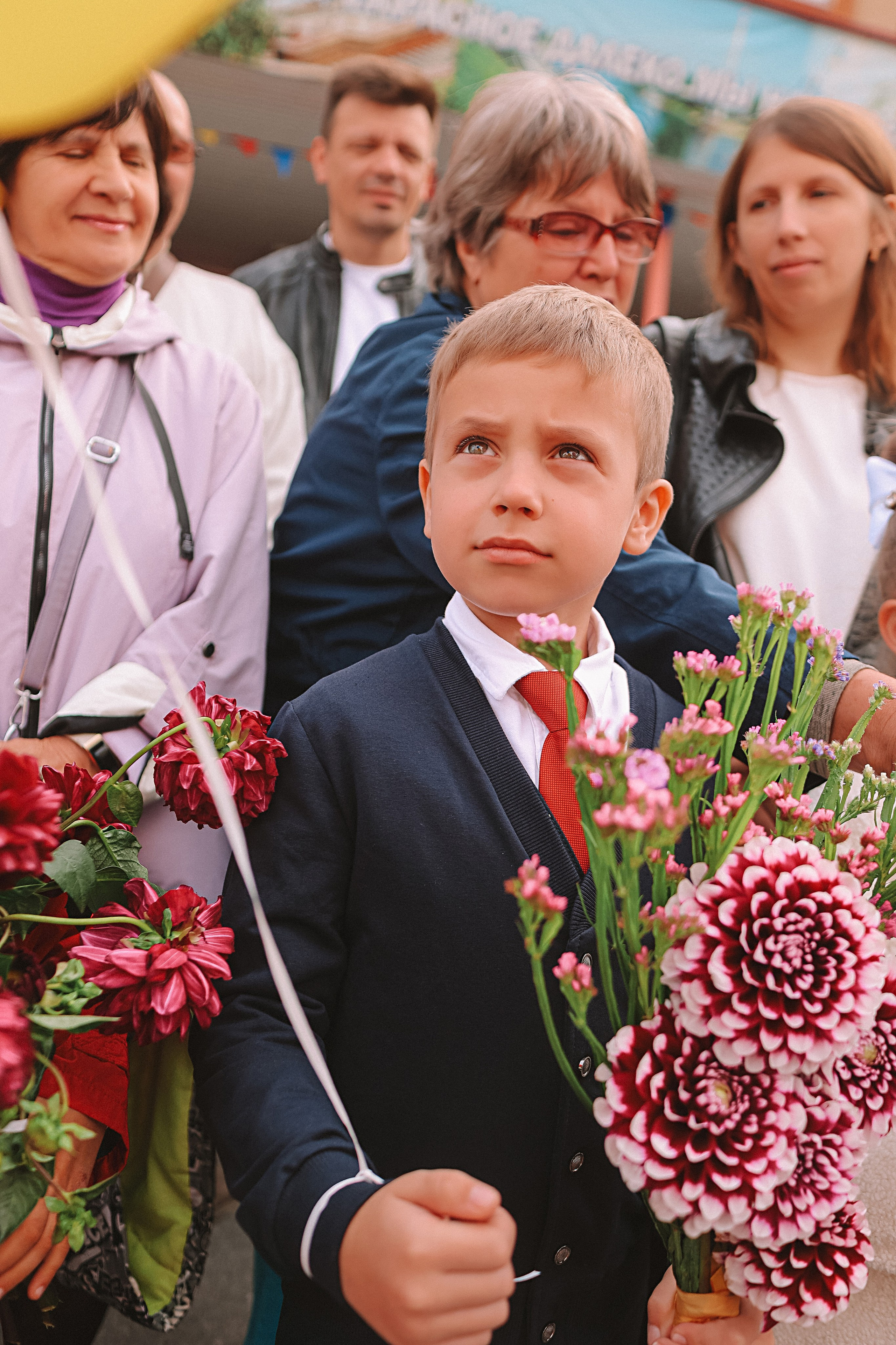 1 сентября линейка+кл час+портреты. Семейный фотограф Тюмень, фотограф на роды Салмина Мария
