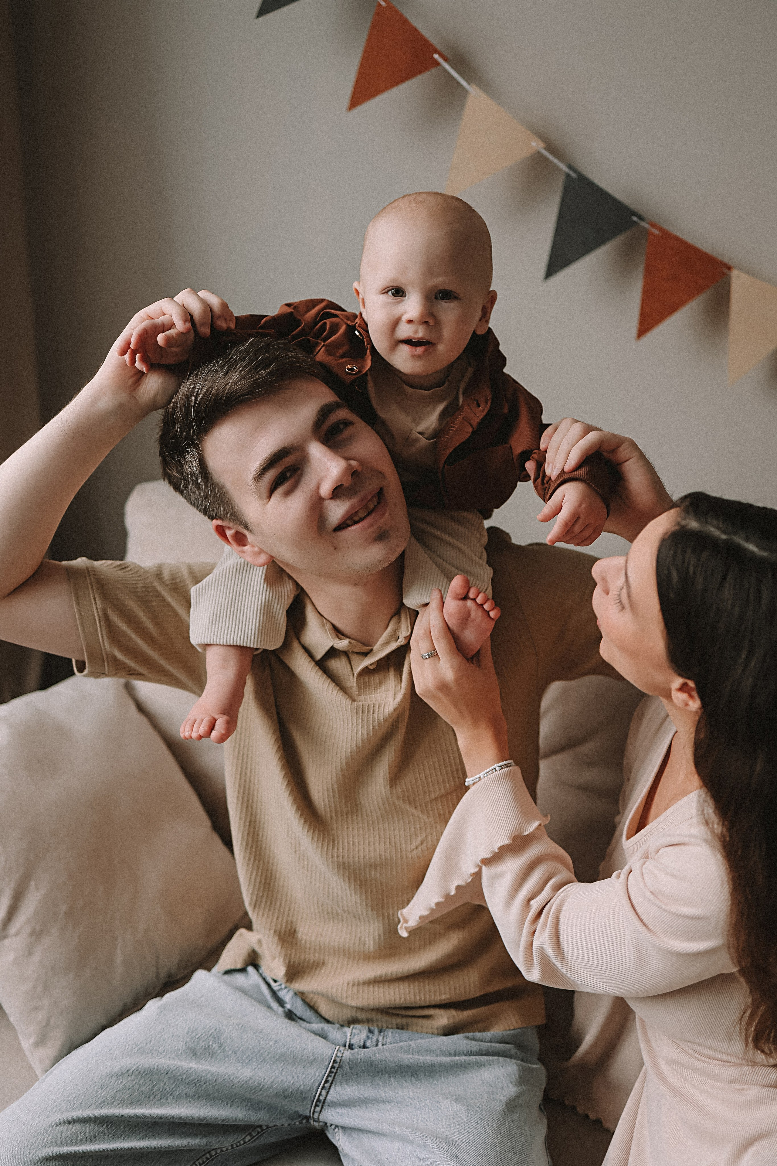 1 год Леону. Семейный фотограф Тюмень, фотограф на роды Салмина Мария