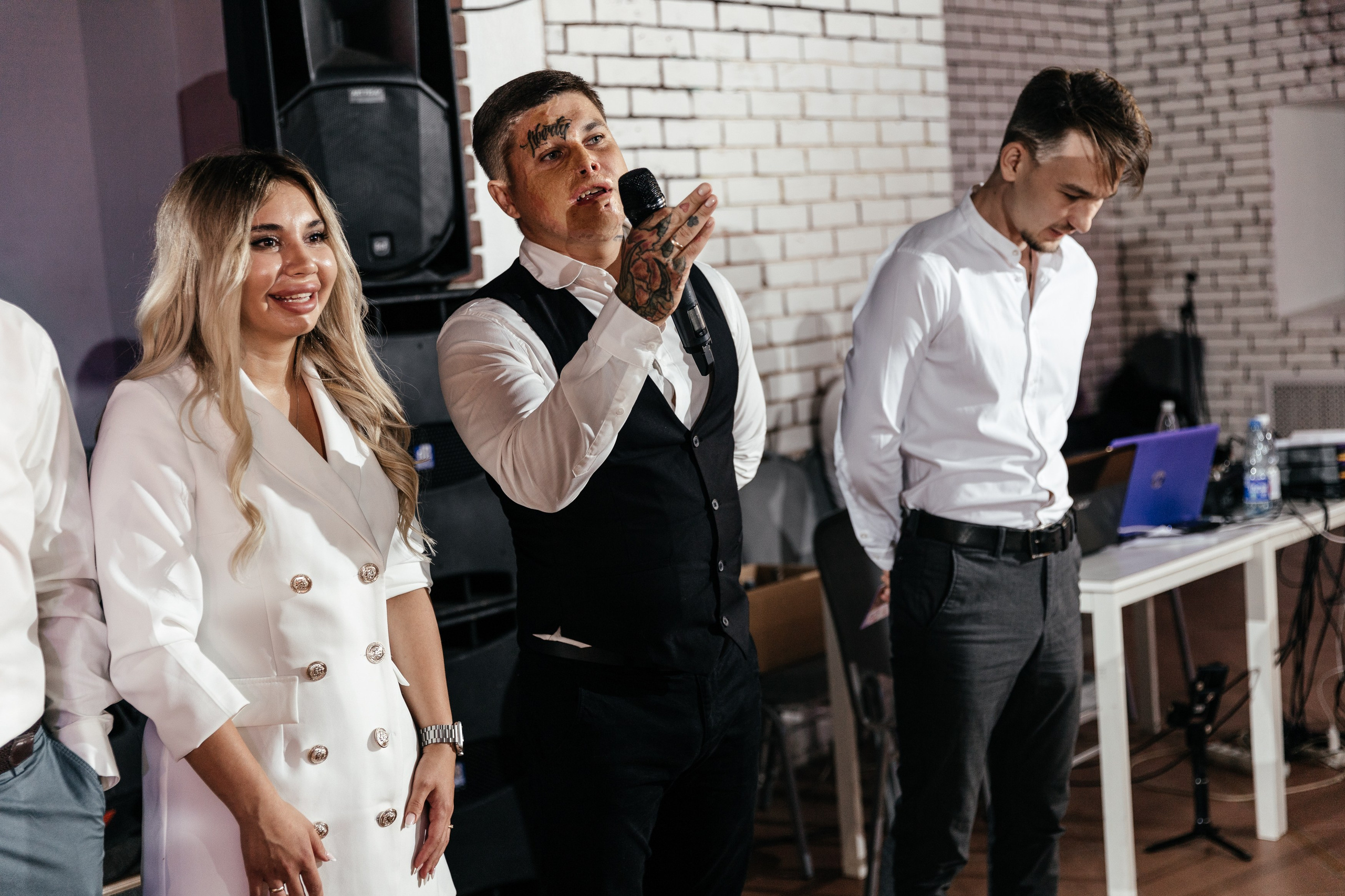 Свадебный фотограф Уфа — Руслан ГабдлисламовЖивые эмоции, красивые кадры, воспоминания на всю жизнь.Работаю по всей Республике Башкортоста. Свадебный фотограф Уфа Руслан Габдлисламов