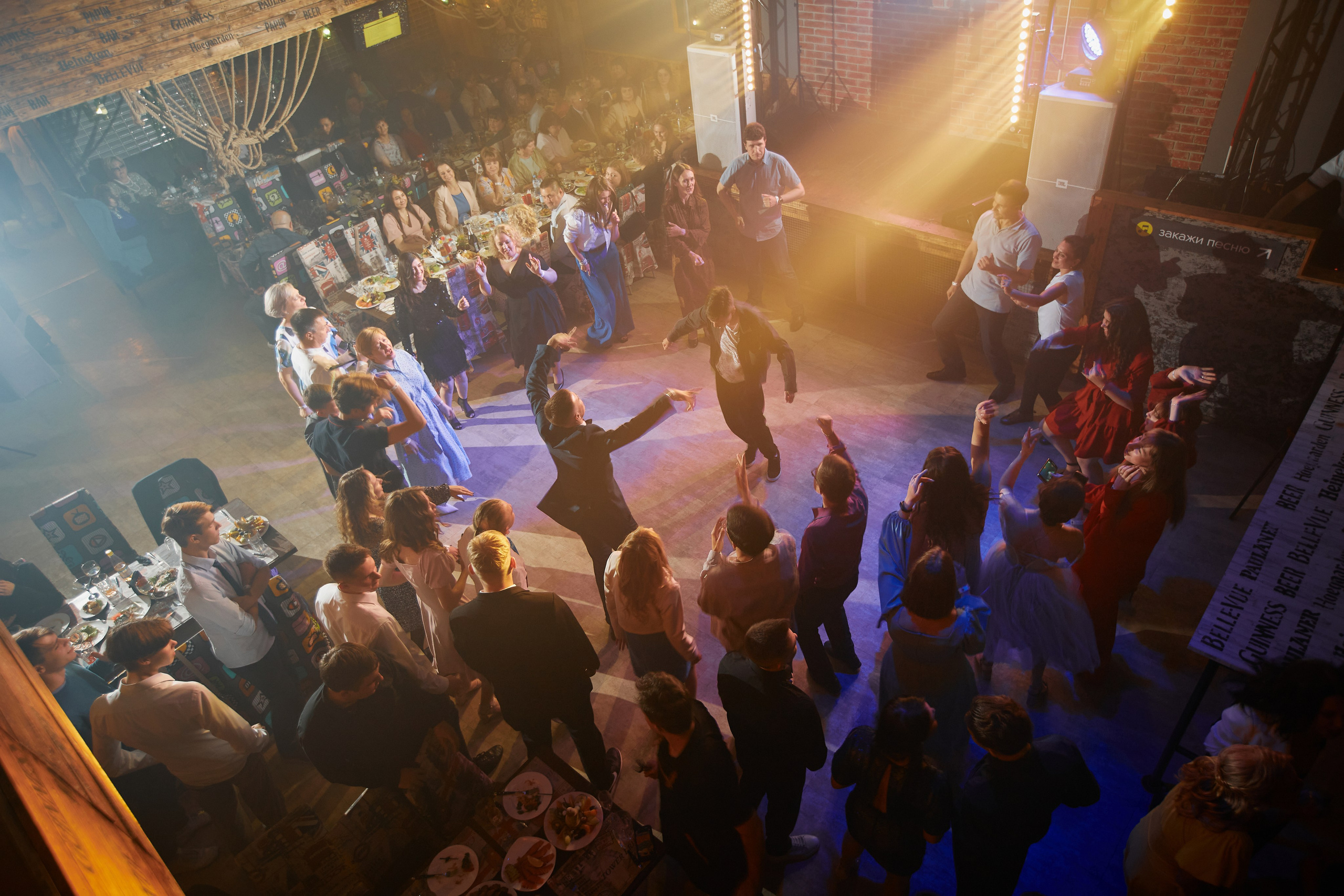 Выпускной 11 класс. Ваш фотограф Антон Колташов город Курган Тюмень Челябинск Екатеринбург