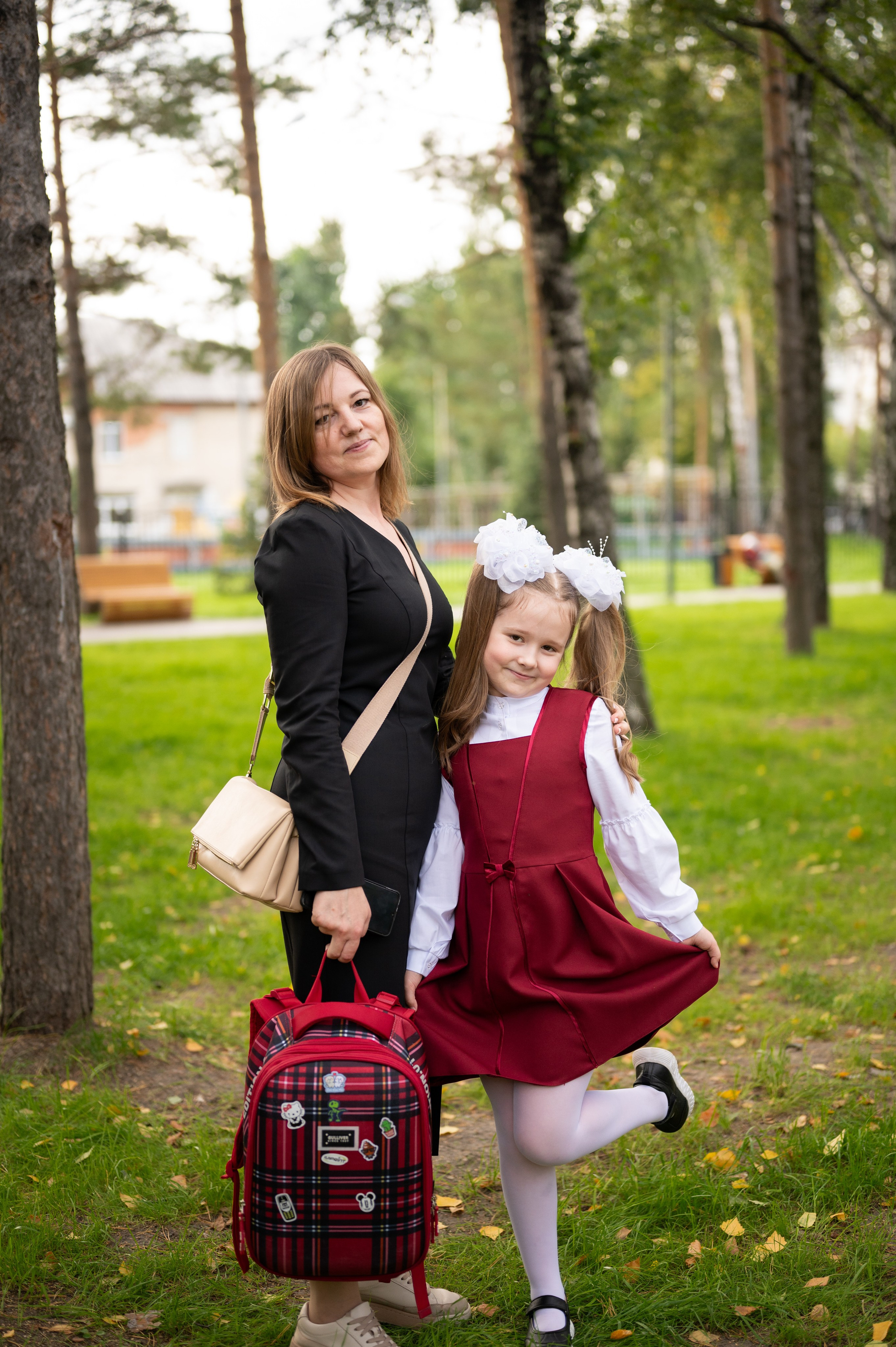 1 сентября 16 гимназия 2 класс (линейка + в классе+ на улице). Фотограф новорожденных, семейный детский в Тюмени Татьяна Морозова