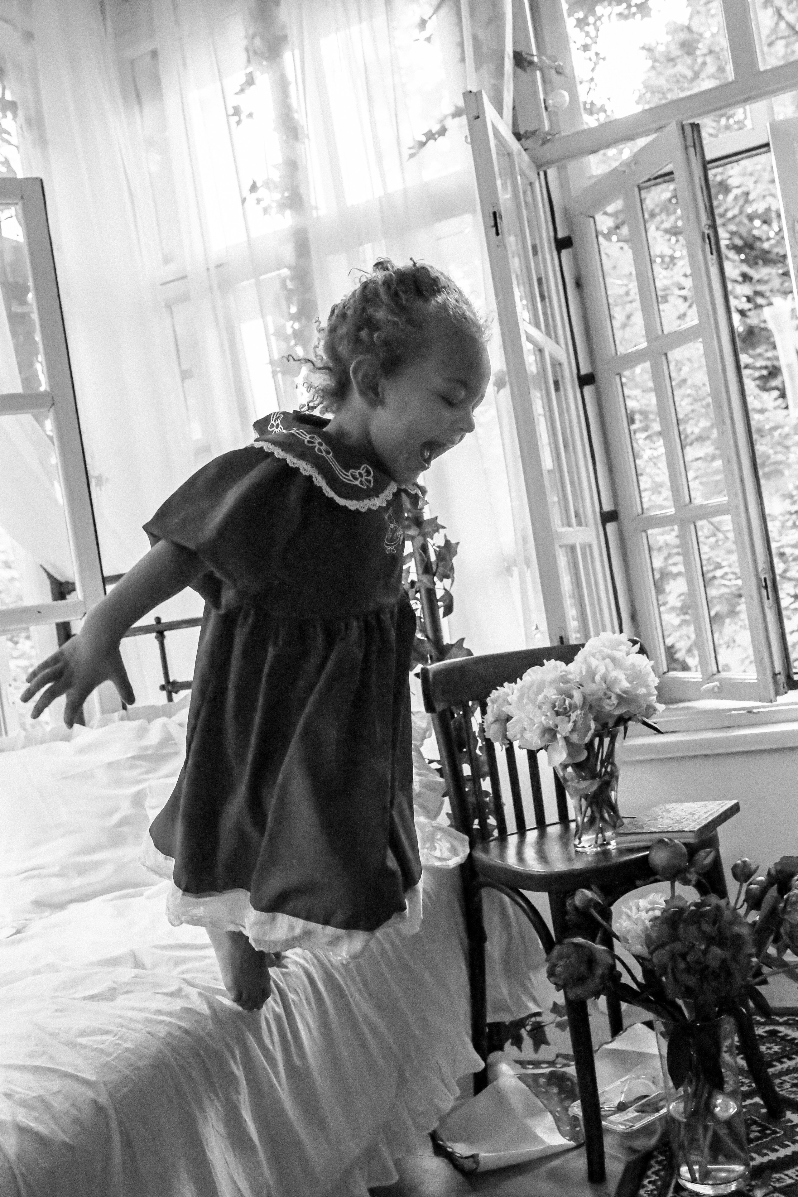 Пионы на балконе