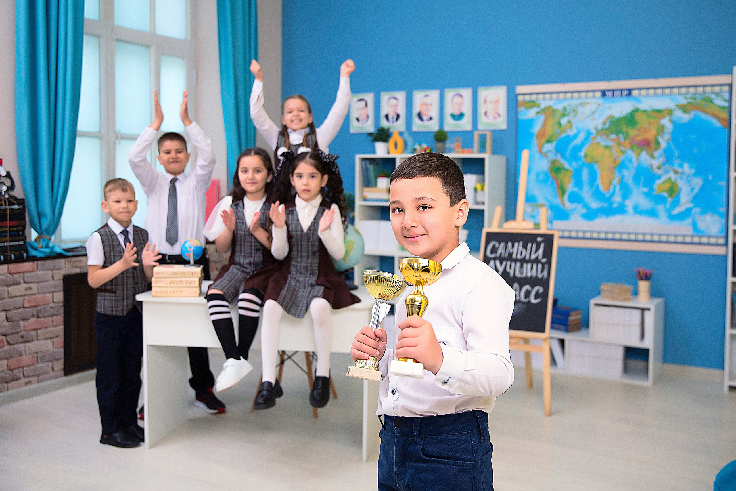 Выпускные фотосессии. Детский школьный фотограф в Кемерово Зиновьева Екатерина