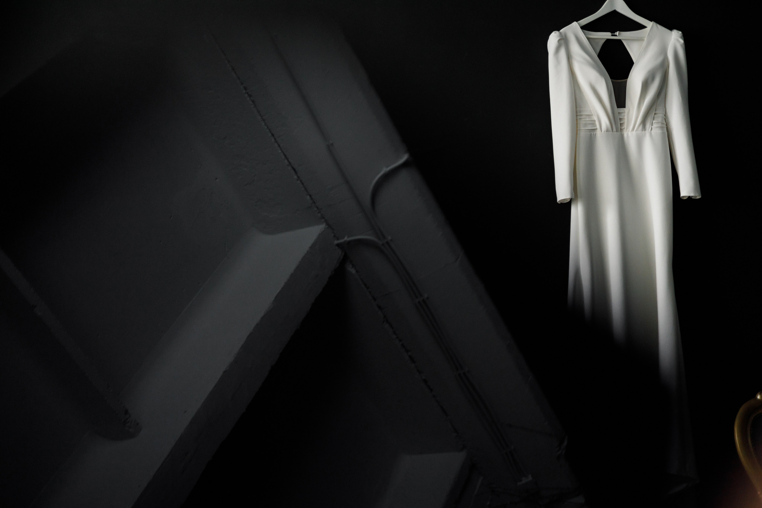 Вероника и Никита (съёмка в студии, тёмная тональность). Свадебный фотограф Беларусь Ольга Козыренко