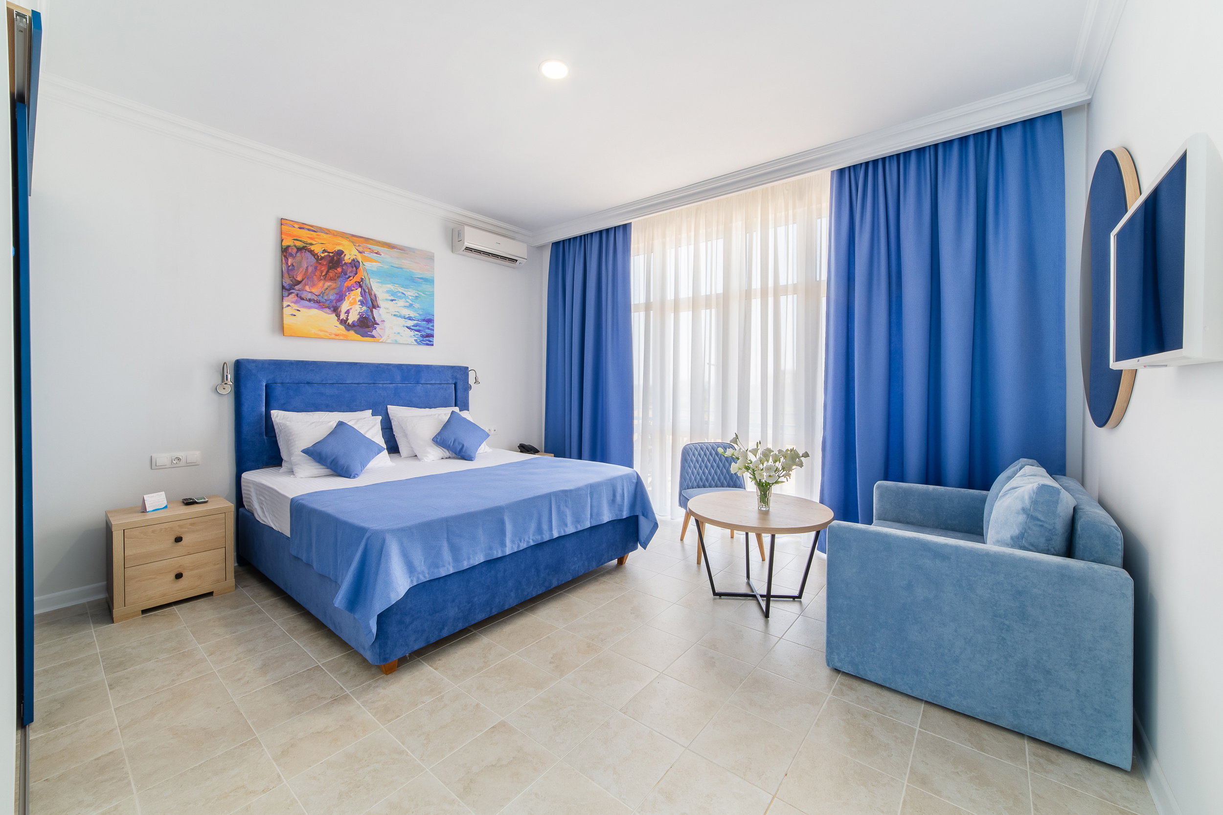 Renatphoto-Фотосъёмка элитной недвижимости. Профессиональная фотосъёмка интерьеров, предметная фотосессия еды для меню г. Анапа