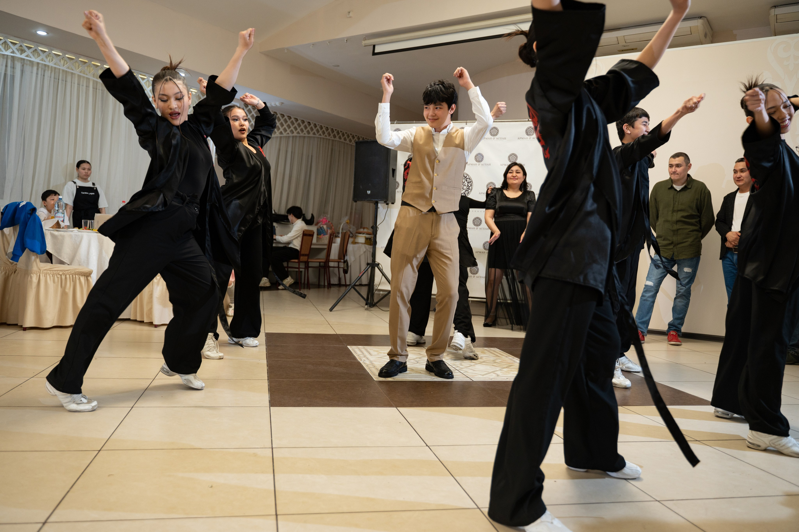 Аскер & Айдана. Фотограф в Омске Елизавета Кириллова