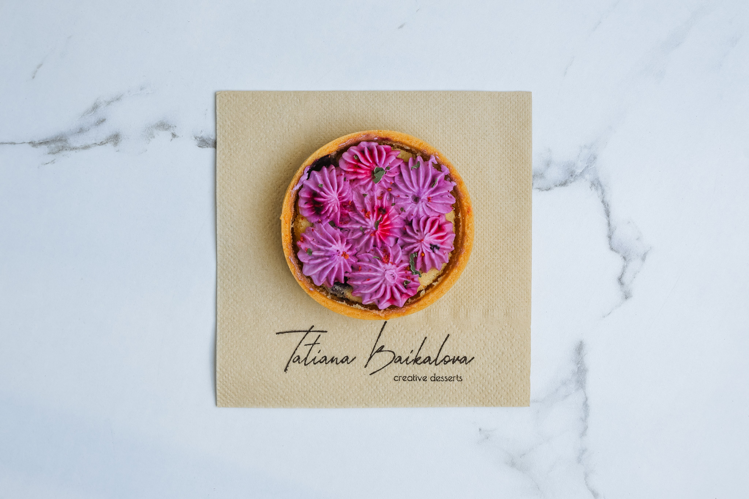 Creative Desserts. Photomantis