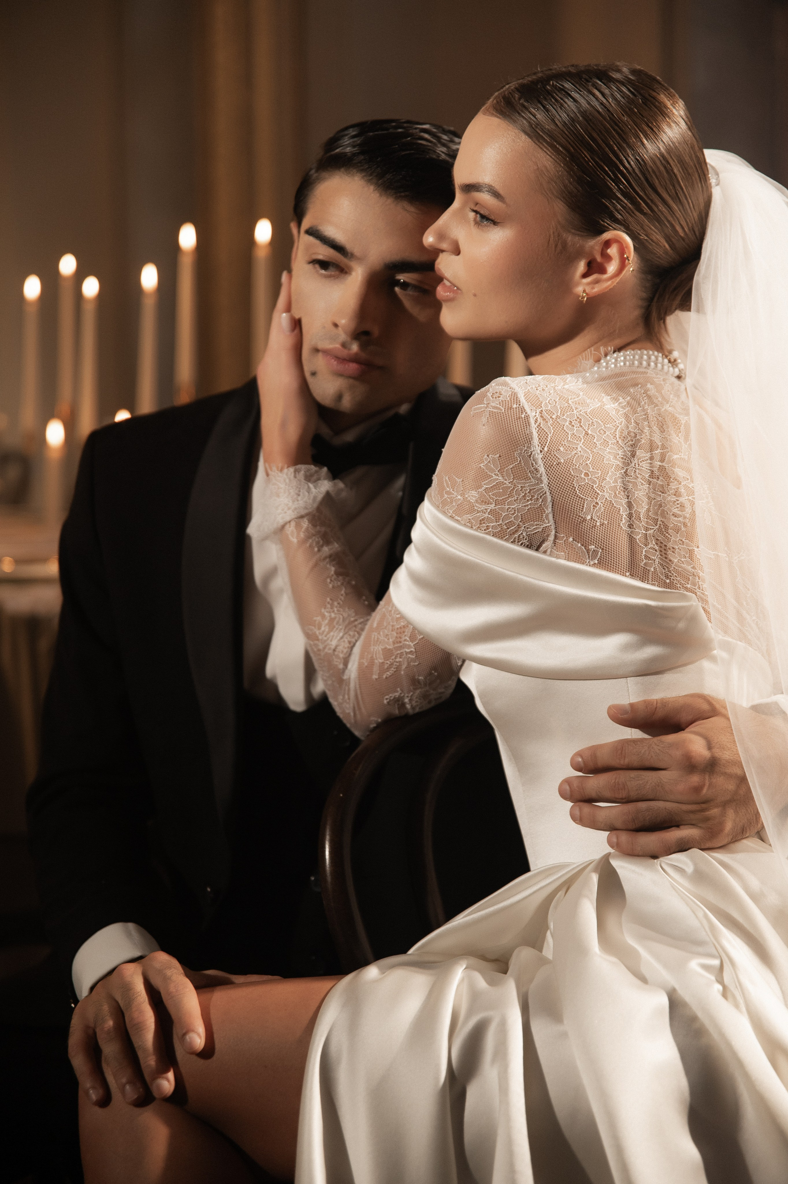 Камерный свадебный ужин при свечах в старинном особняке в фотостудии 21. Kult. Ярослава Ерина — свадебный фотограф в Москве