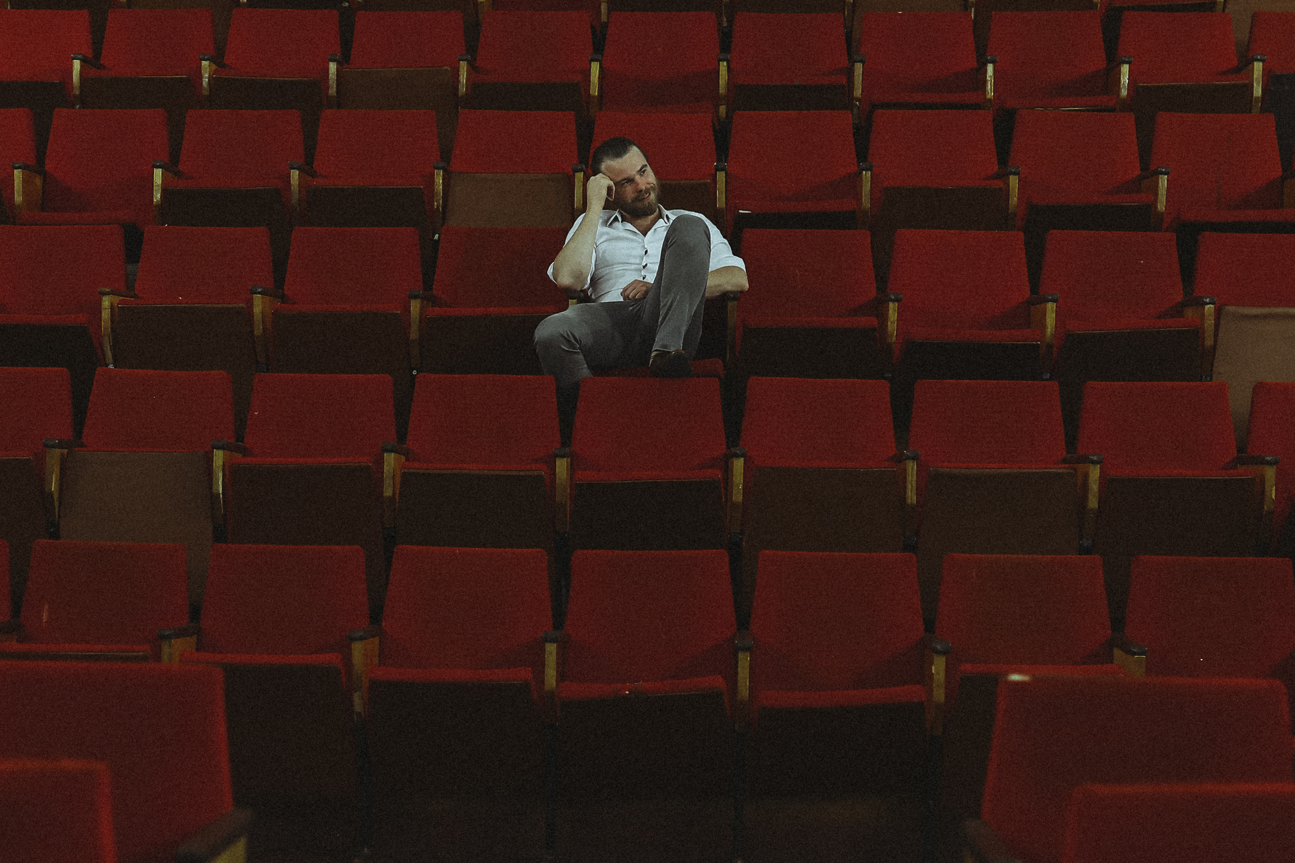 Саша. Главная