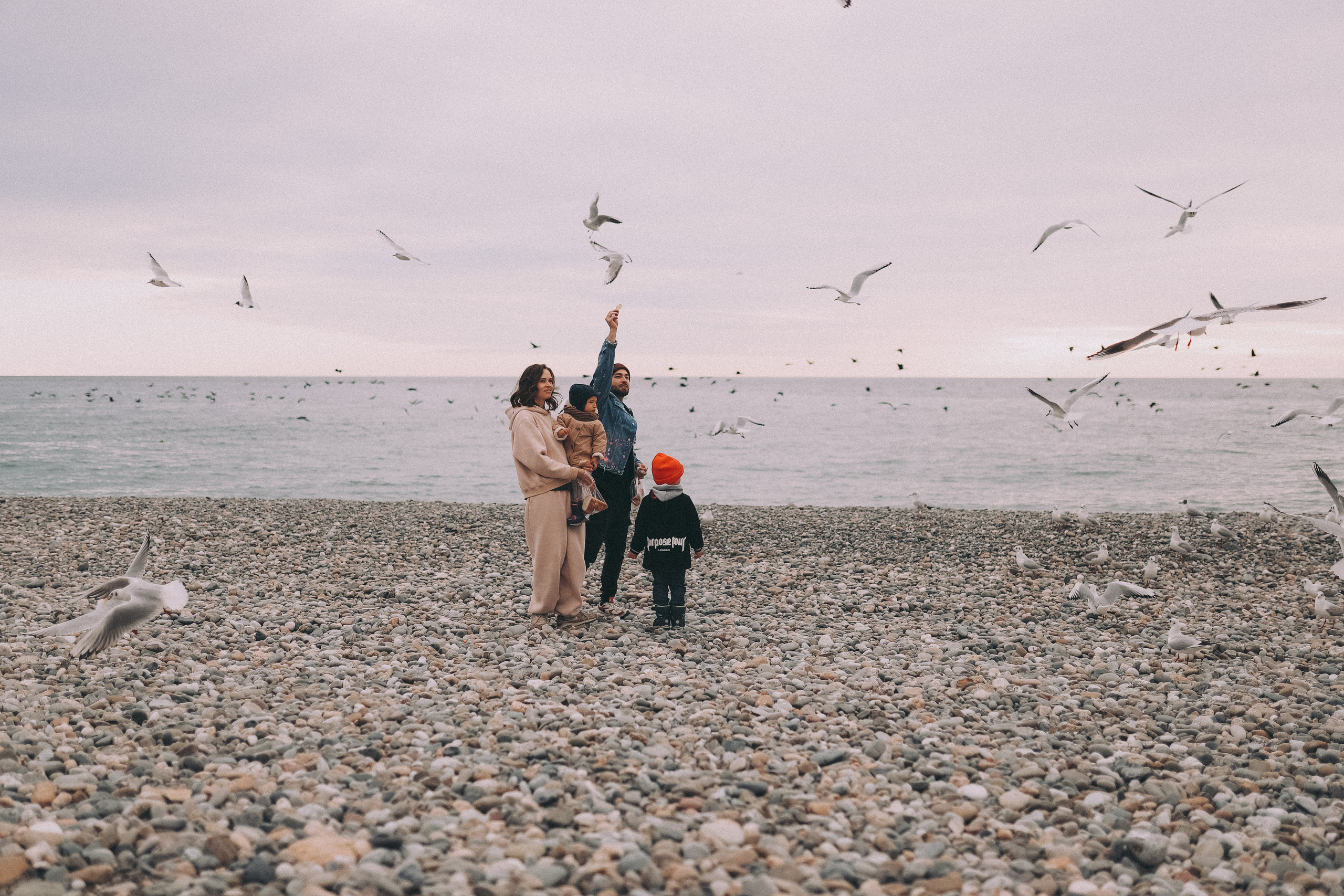 Катя с семьей в Сочи. Главная