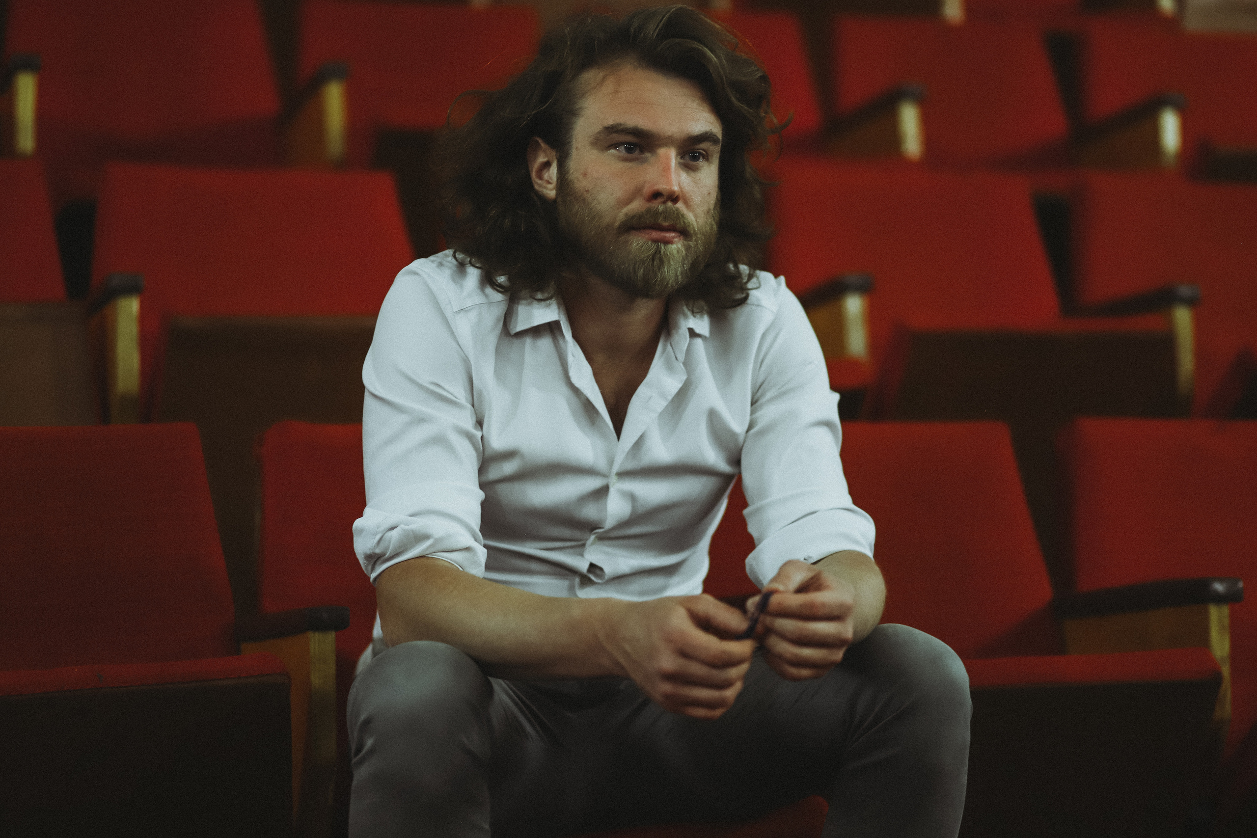 Саша. Главная