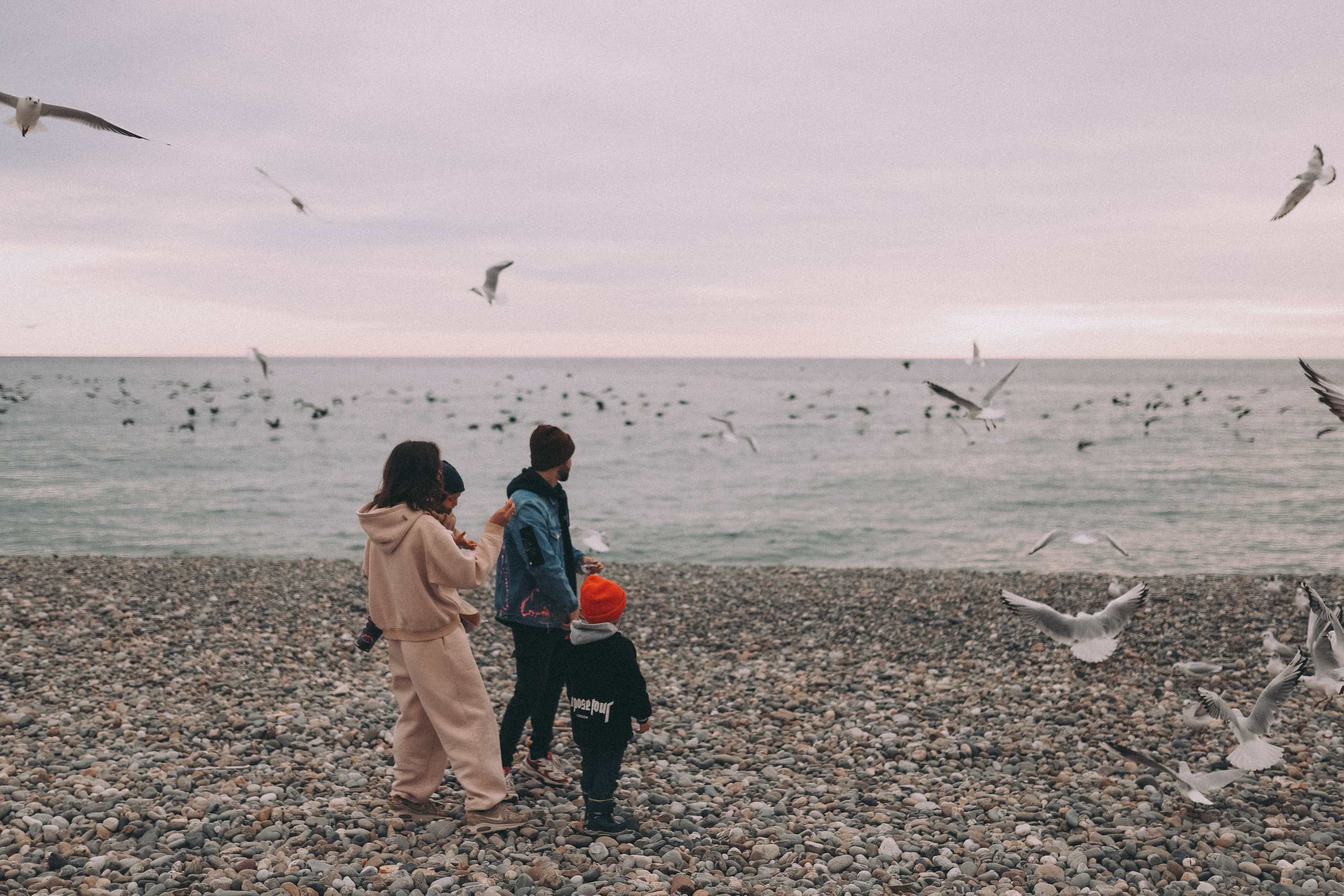 Катя с семьей в Сочи. Главная