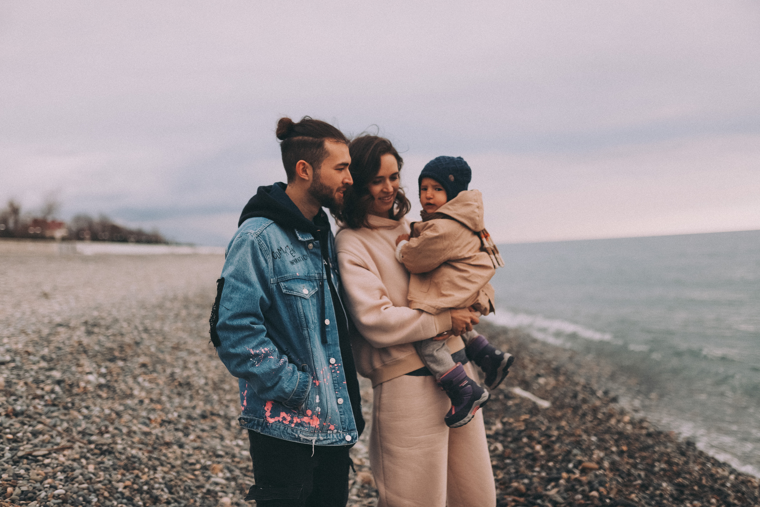 Катя с семьей в Сочи. Главная