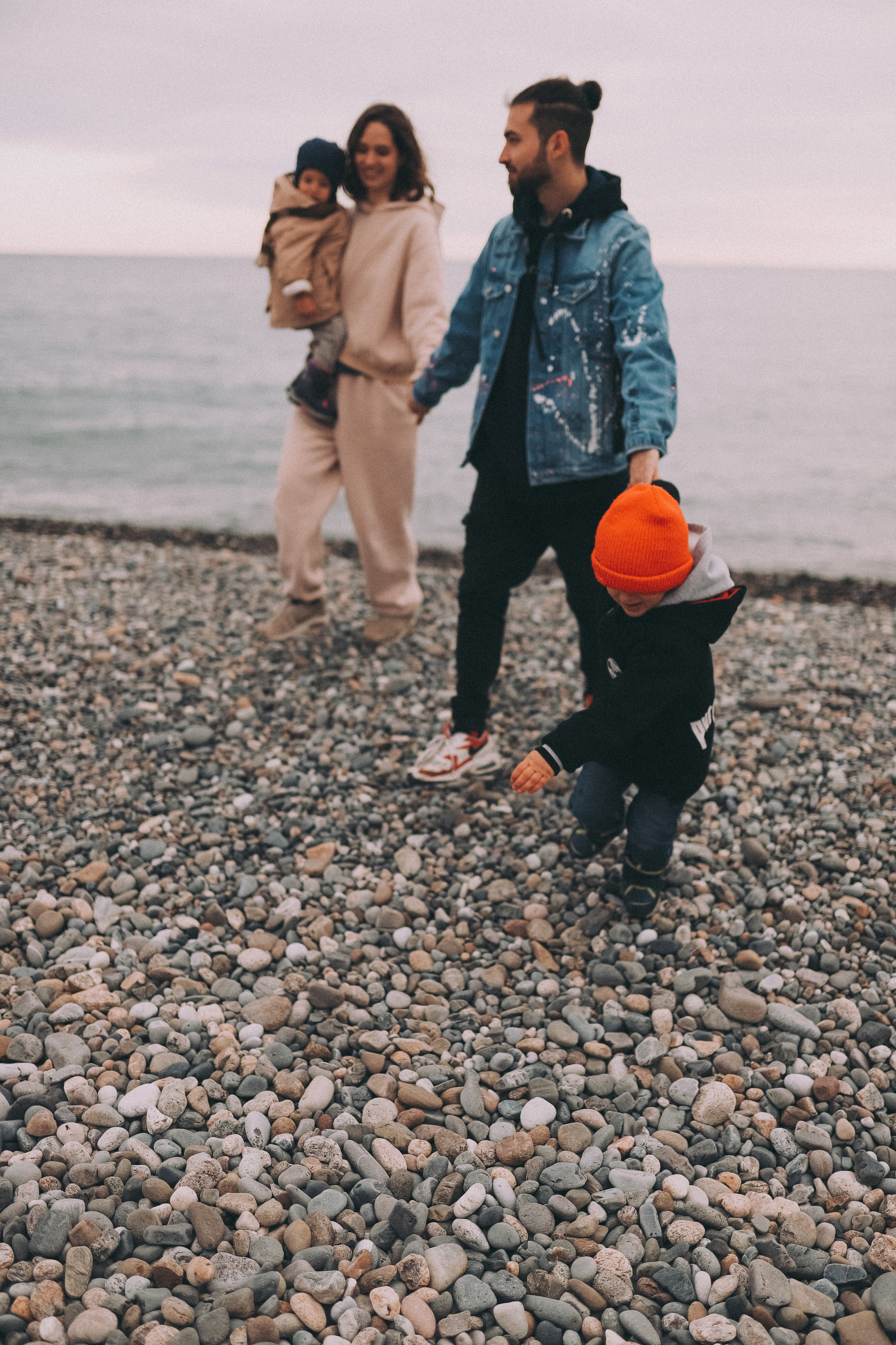 Катя с семьей в Сочи. Главная