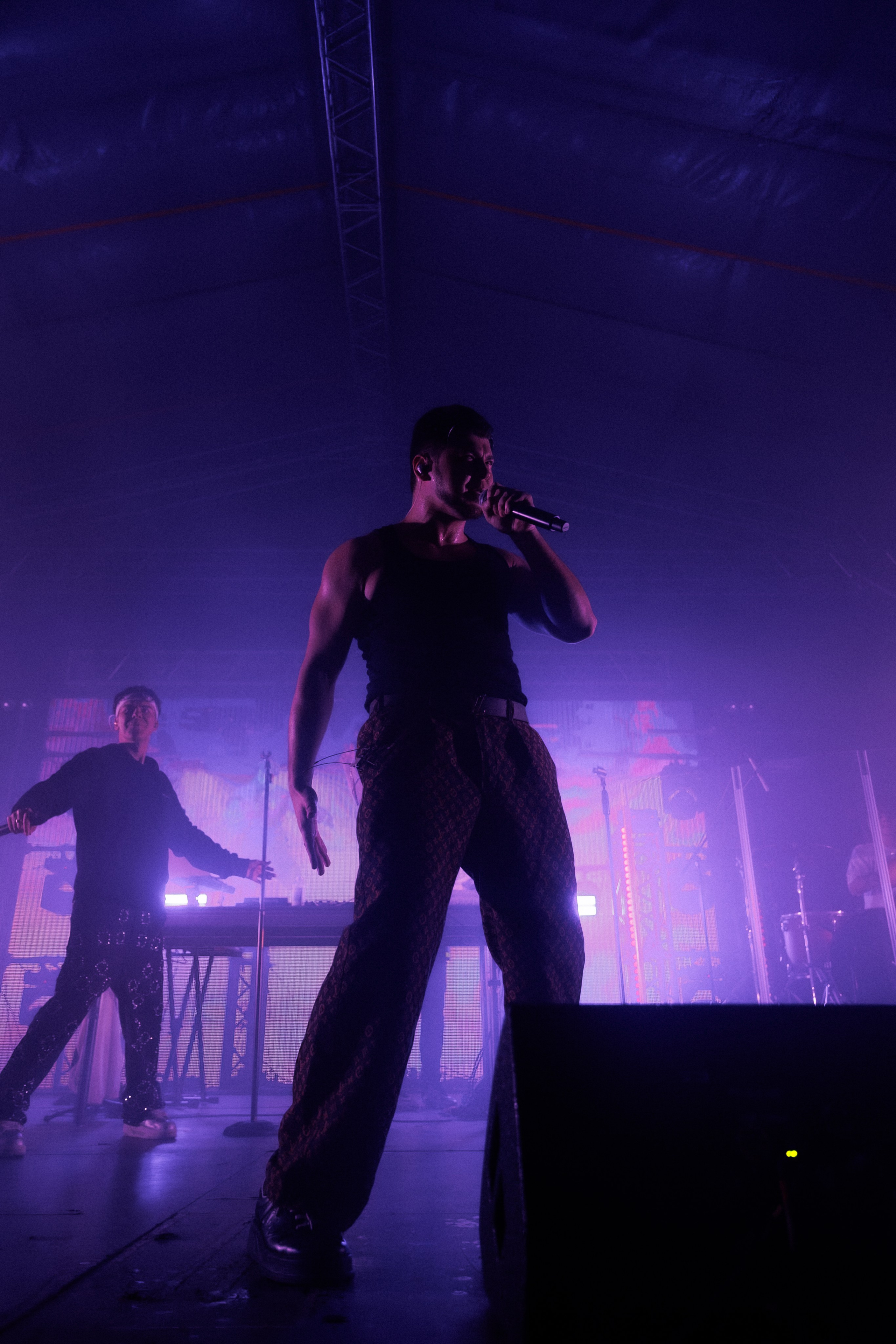 Фотоотчёт и репортаж с концерта группы GAYAZOV$ BROTHER$. Красильников Евгений — профессиональный фотограф в Ростове-на-Дону