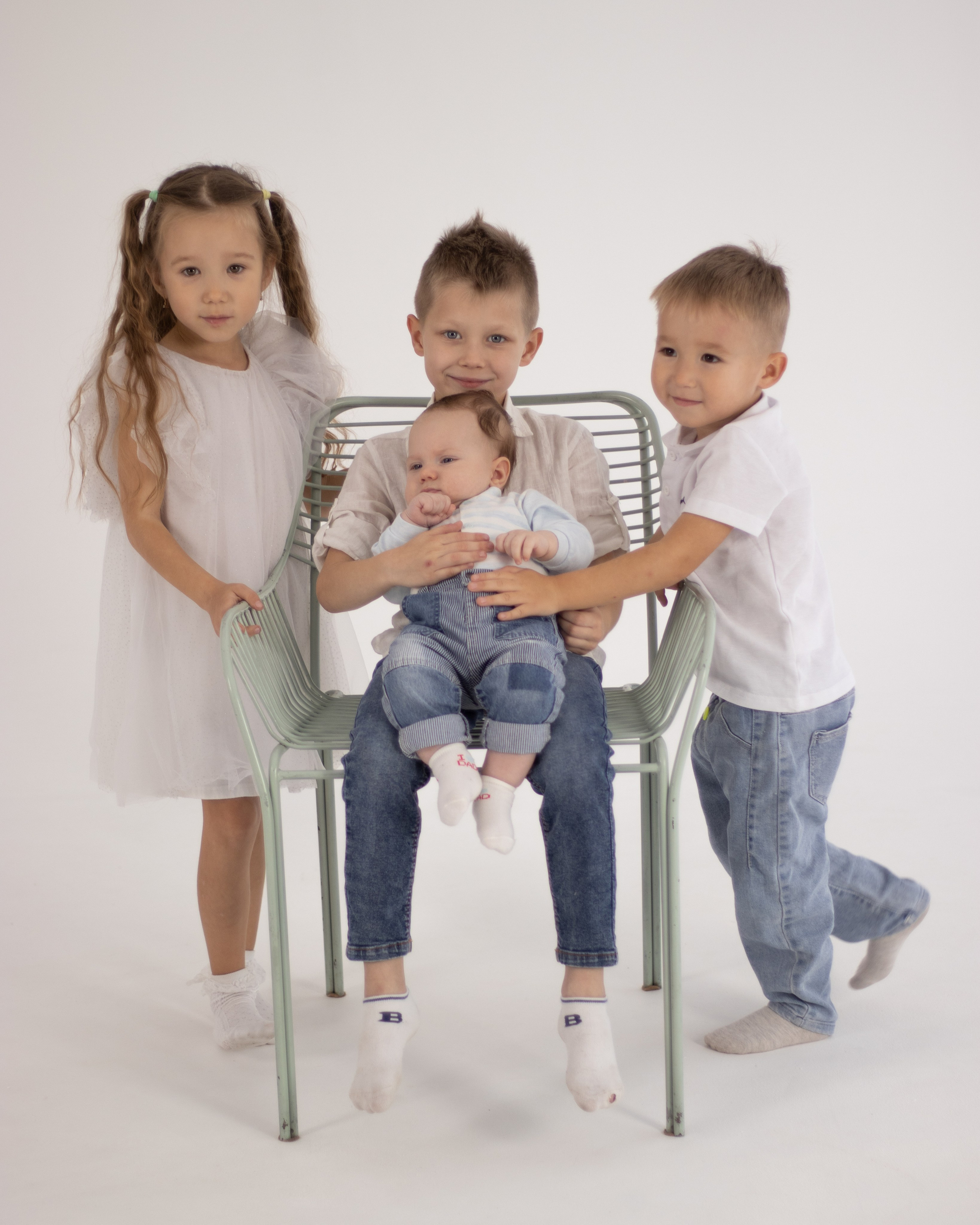 Студийная фотосессия. Фотограф в Астане, индивидуальная, семейная, домашняя фотосессия