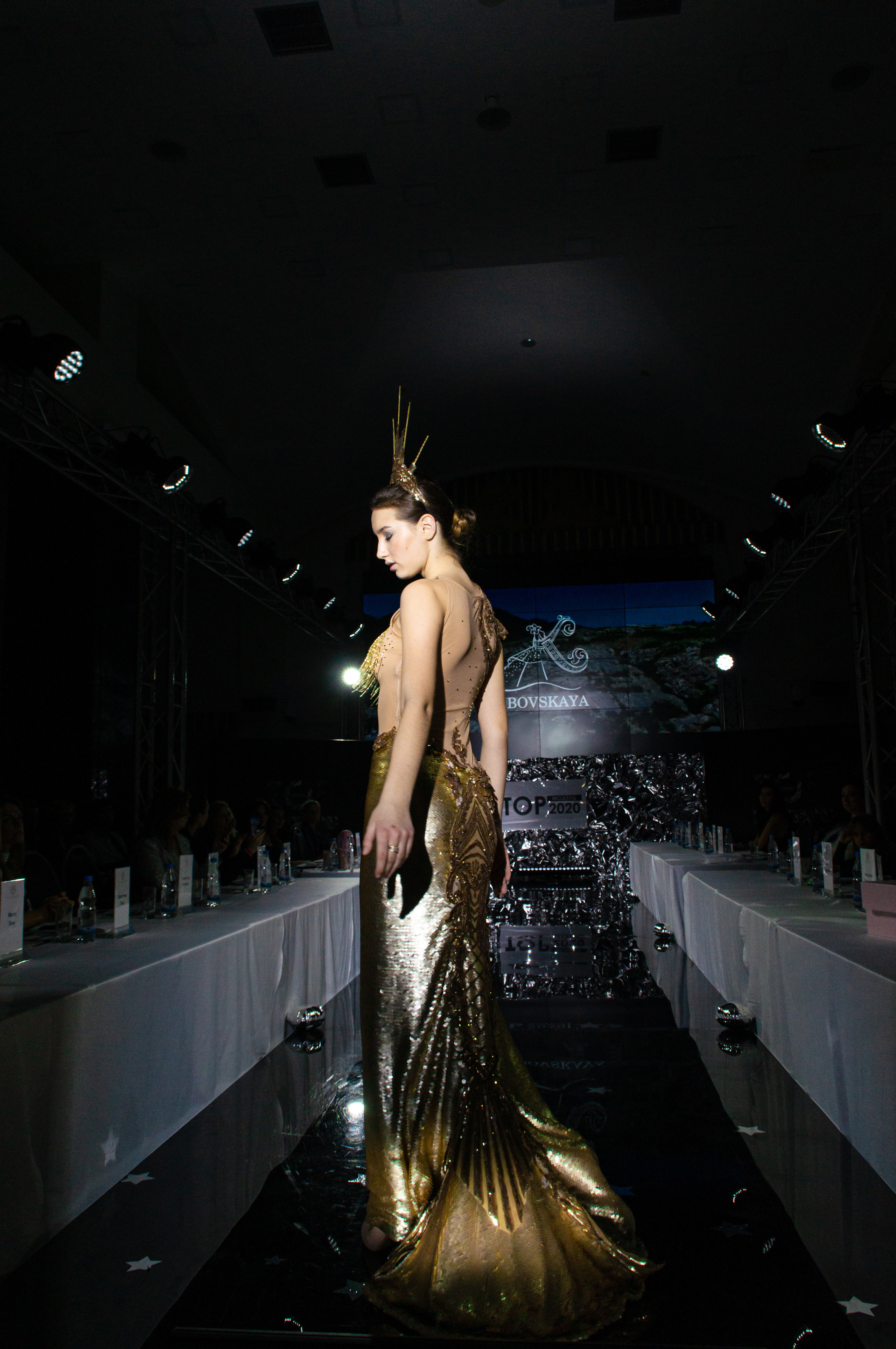 Модельный показ Ялта. Свадебный и портретный фотограф Ростислав Выхрыстюк